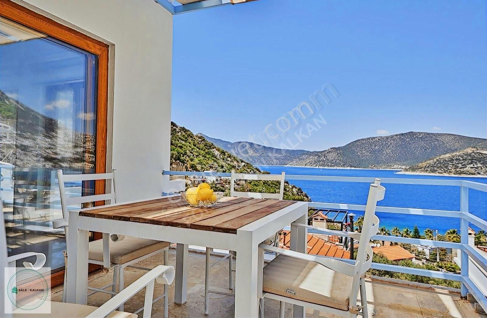 Kışla'da Muhteşem Ve Kesintisiz Deniz Manzaralı Villa