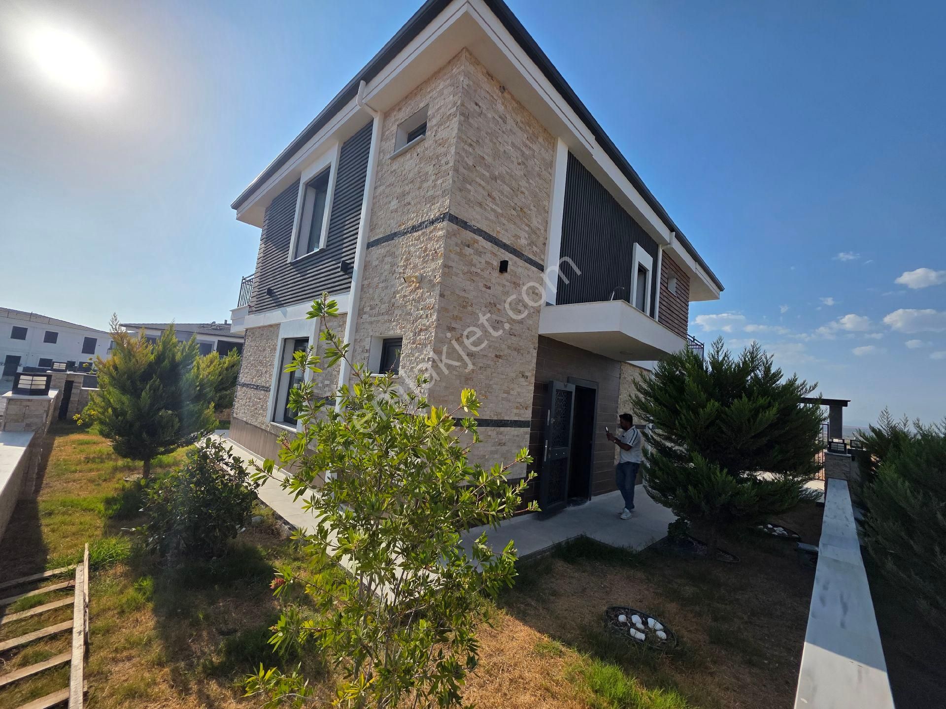 🏡 – Didim Hısar Mahallesi’nde Deniz Manzaralı 2 Katlı Lüks Müstakil Villa 🏡 - Görsel 2