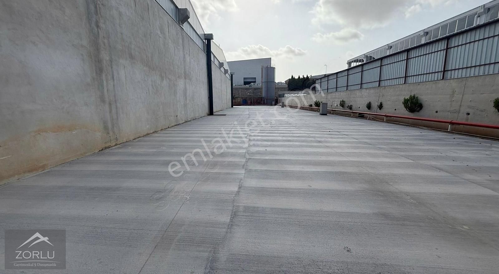 Zorlu Gayrimenkul'den Organize'de 5000m2 Aylık Kiralık Depo - Görsel 3