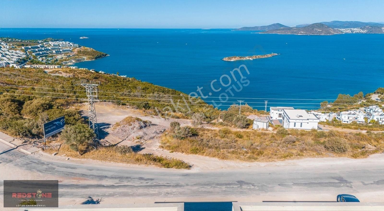 Bodrum Boğaziçi Adabükü Bölgesinde Sıfır Geniş Bahçeli Daire