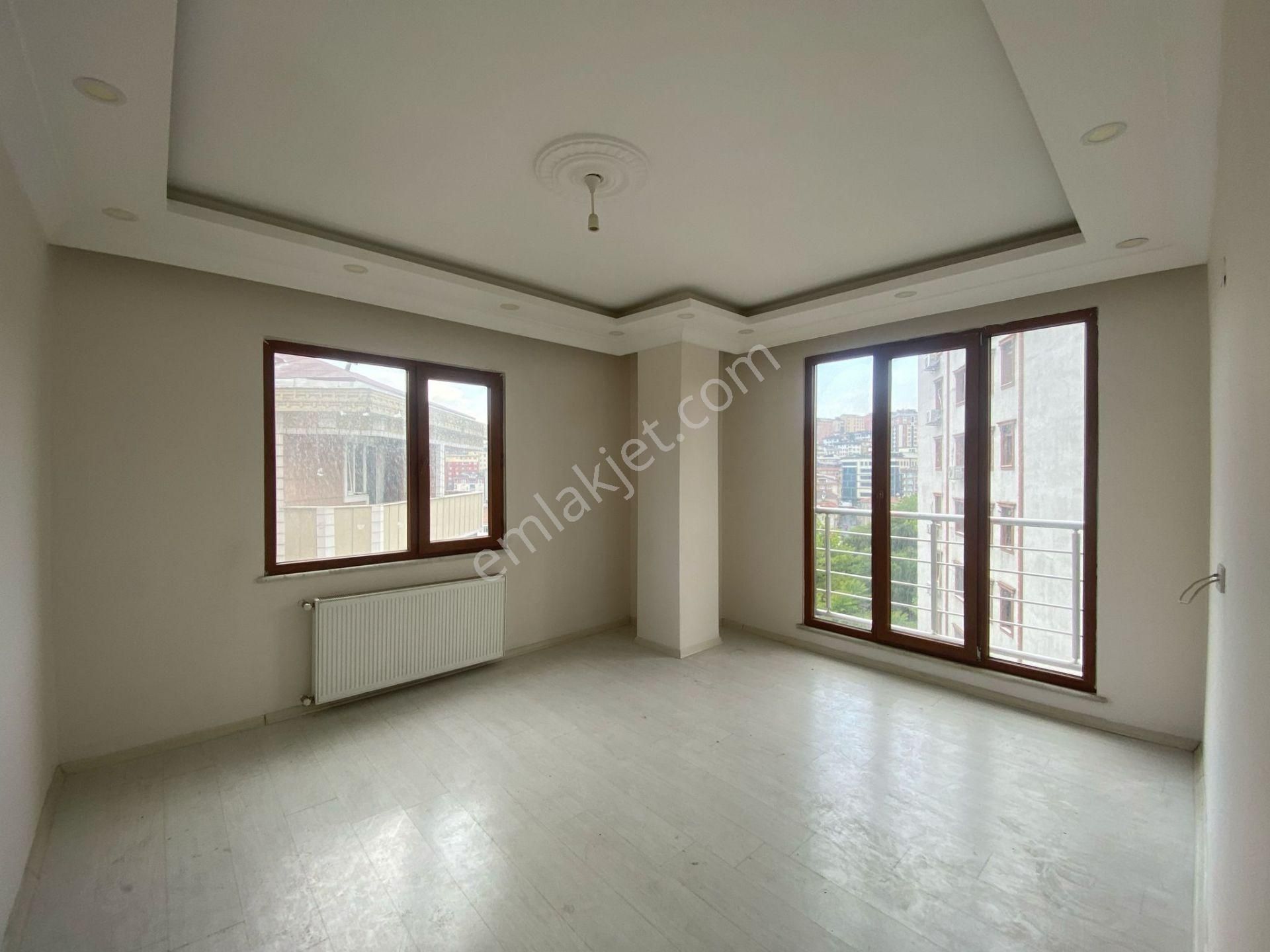 İletişim'den Eyüp Sultan Alibeyköy-karadolap Butik Site 4.kat Çift Asansörlü Kiralık Daire