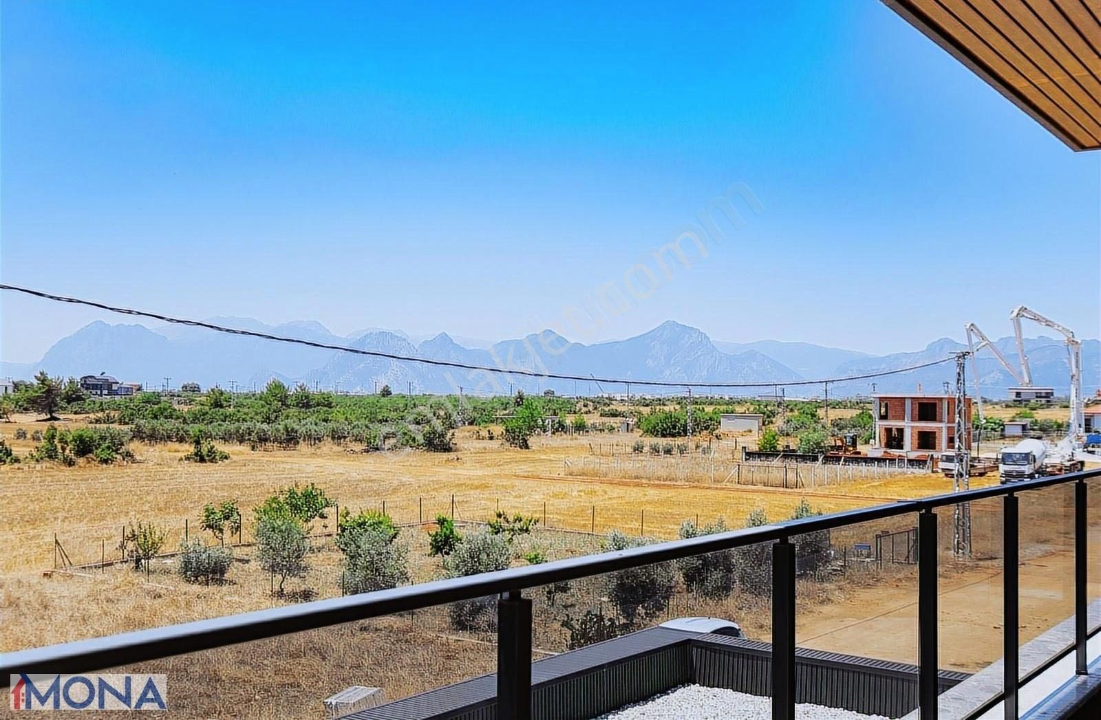 Altınkale'de Müstakil 5+1 Lüks Havuzlu Villa - Görsel 2