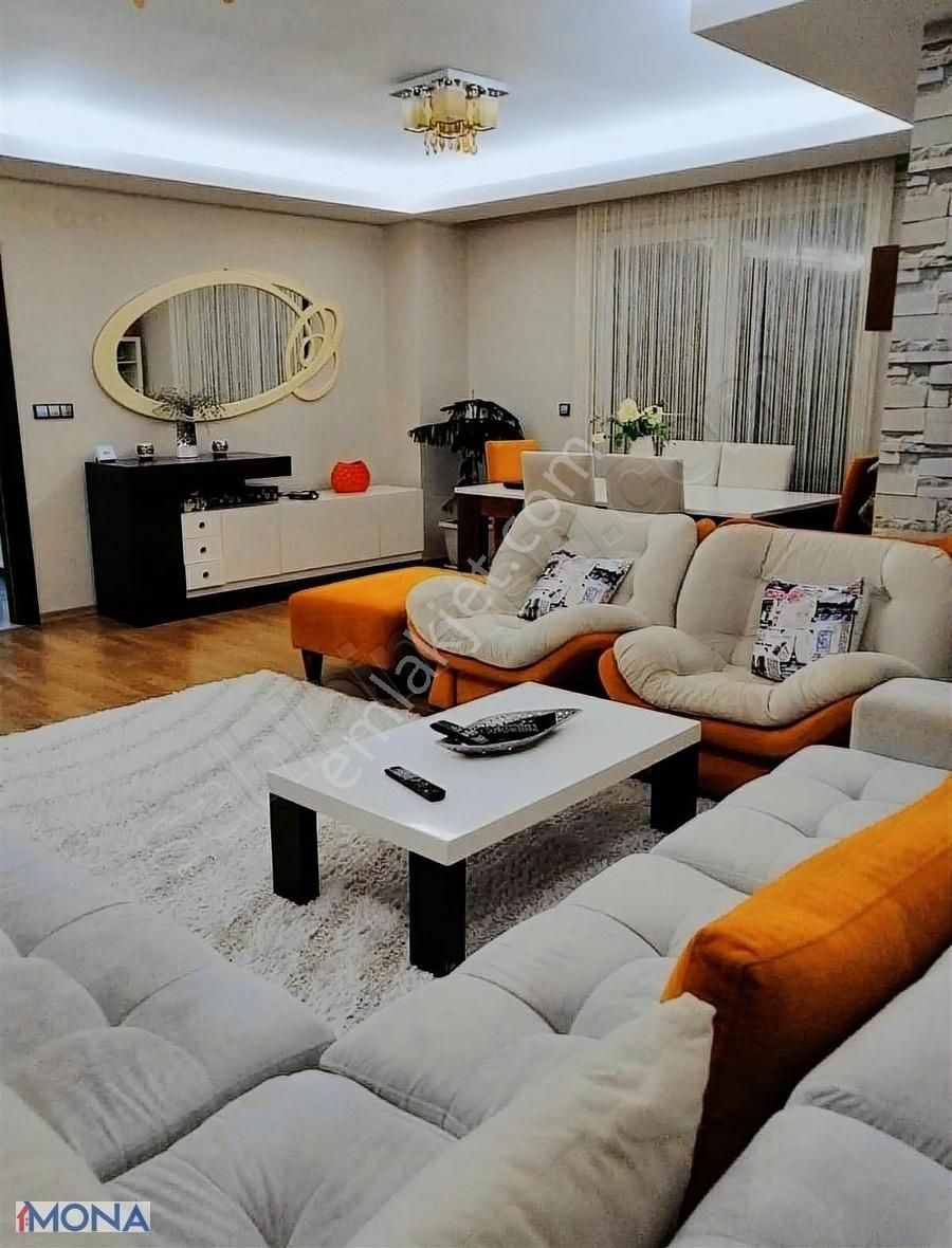 Yalı Caddesi Lavinya Sitesi'nde Konforlu 3+1 Geniş Daire