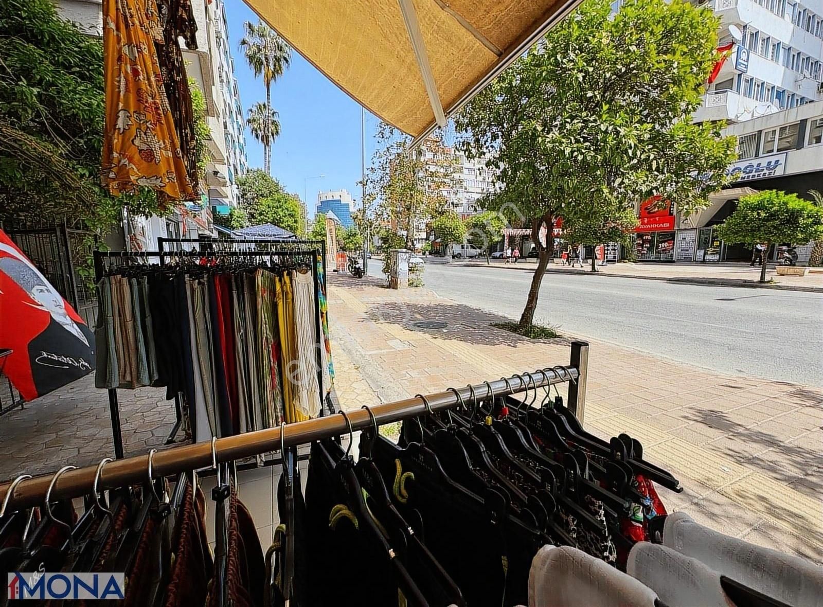 Güllük Caddesı 70 M2 Dükkan