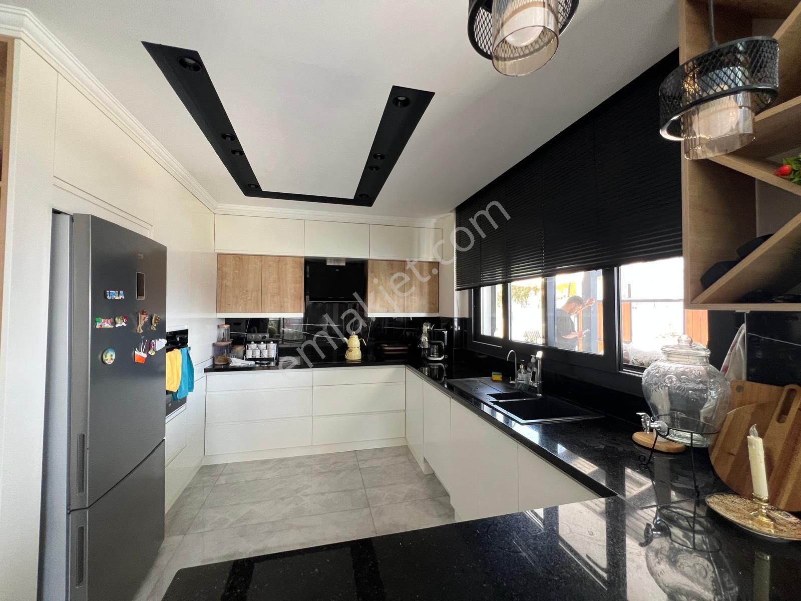 Seferihisar Doğanbey De Full Deniz Manzaralı Ultra Lüks Havuzlu Villa - Görsel 9