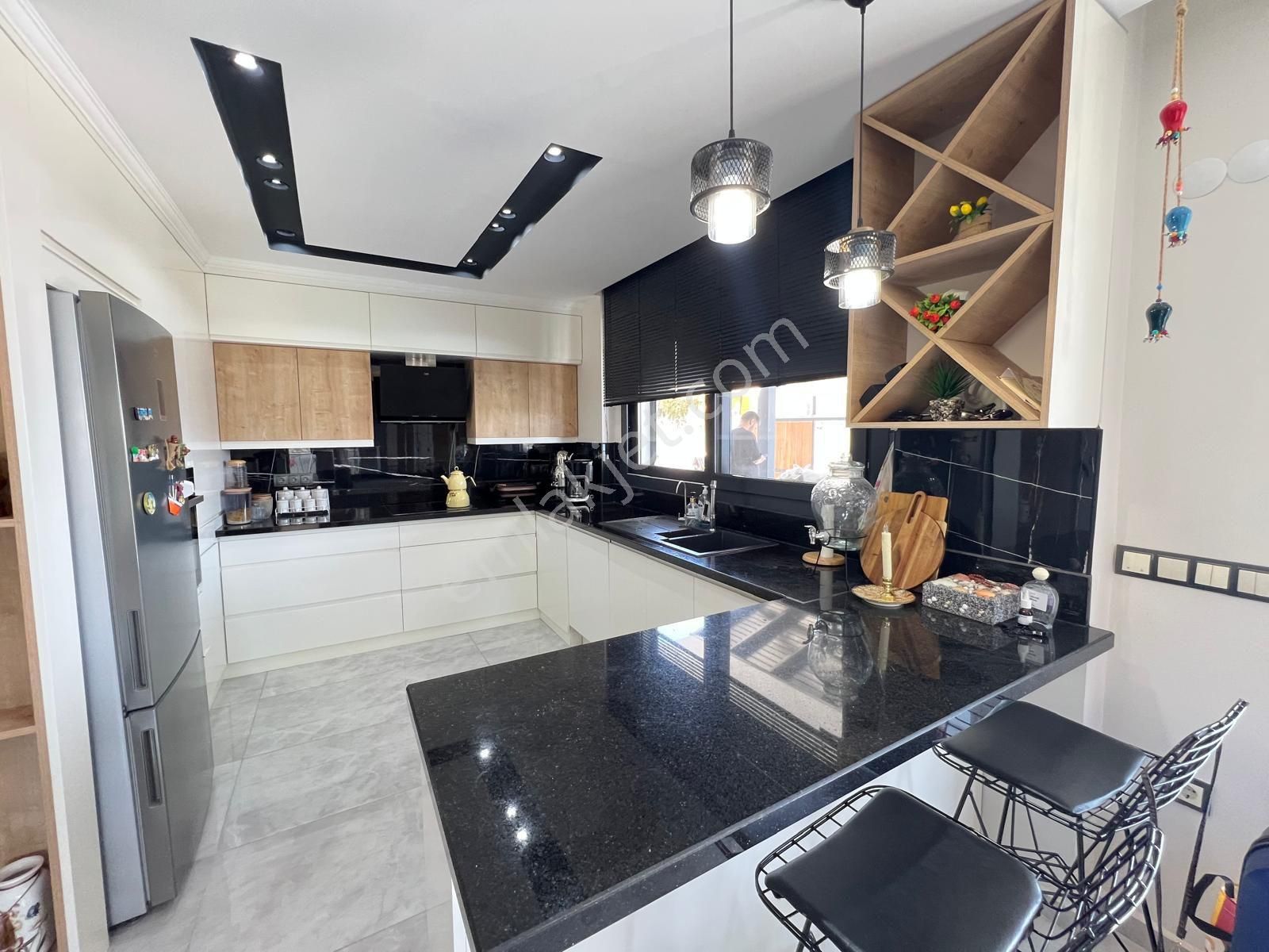 Seferihisar Doğanbey De Full Deniz Manzaralı Ultra Lüks Havuzlu Villa - Görsel 13