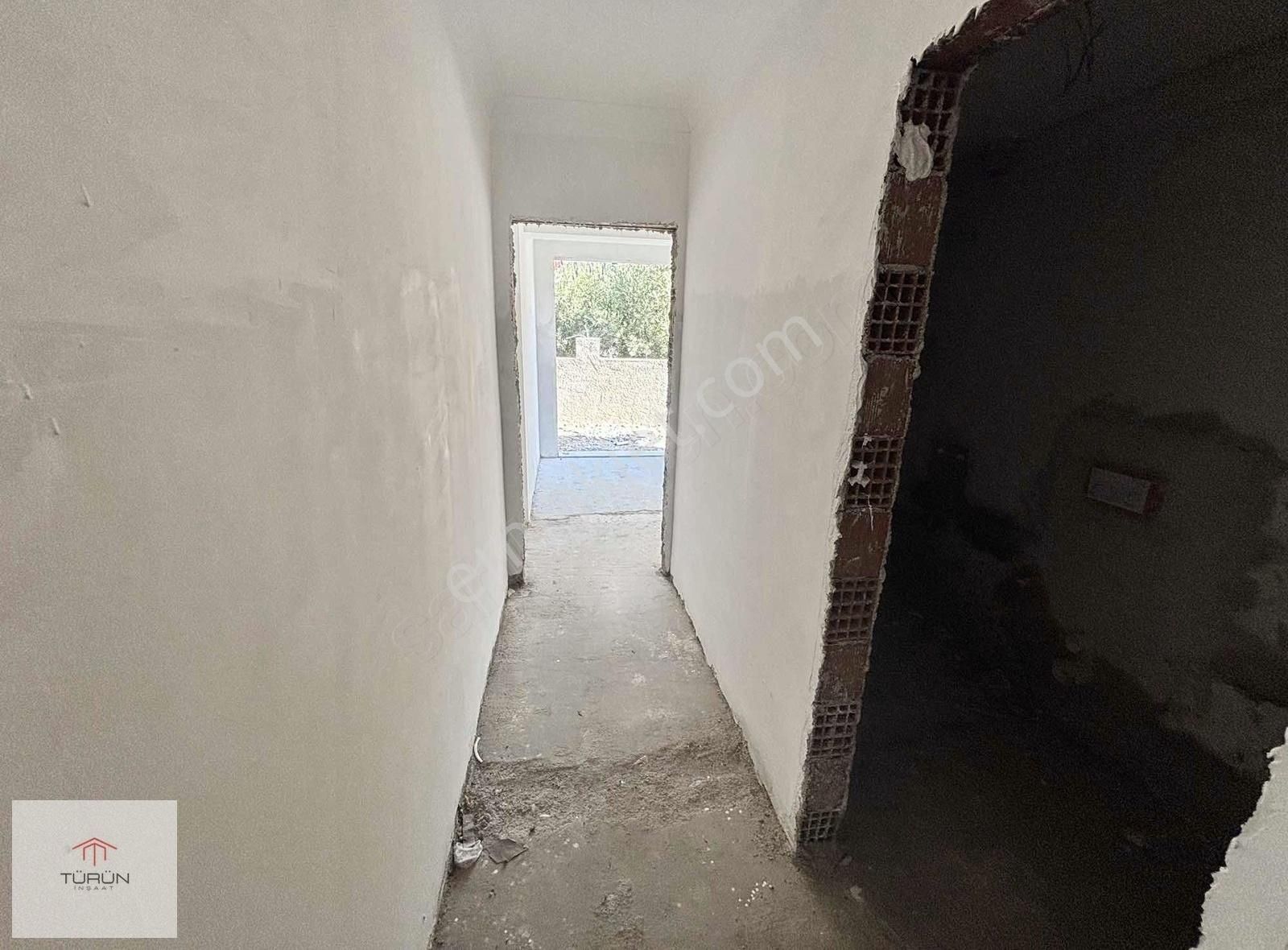 Fethiye Cami Mahallesinde Giriş Kat 2+1 Satılık Daire - Görsel 2