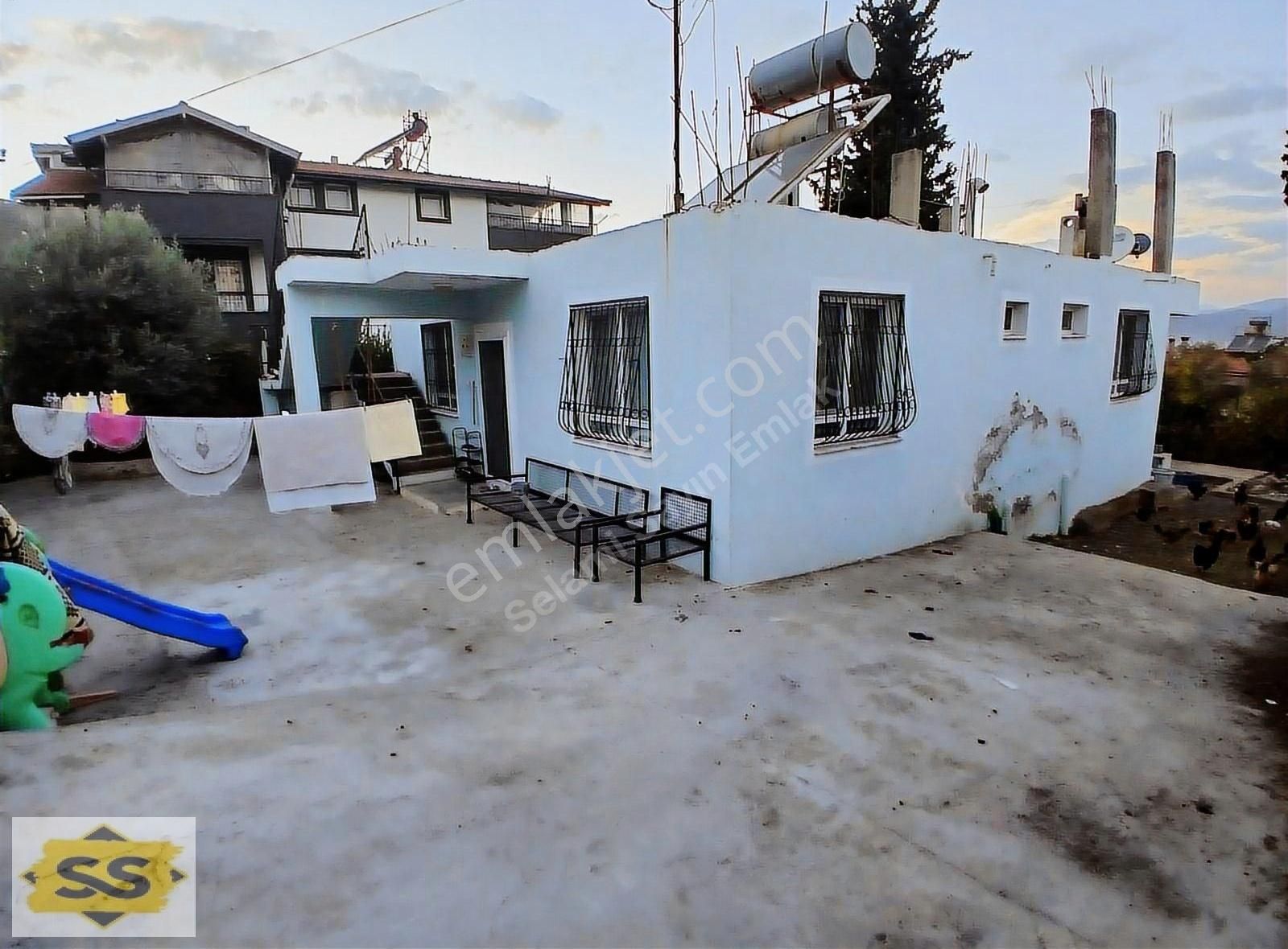 Muğla Fethiye Esenköy Mah. 700 M² Arsasıyla Satılık Müstakil Ev