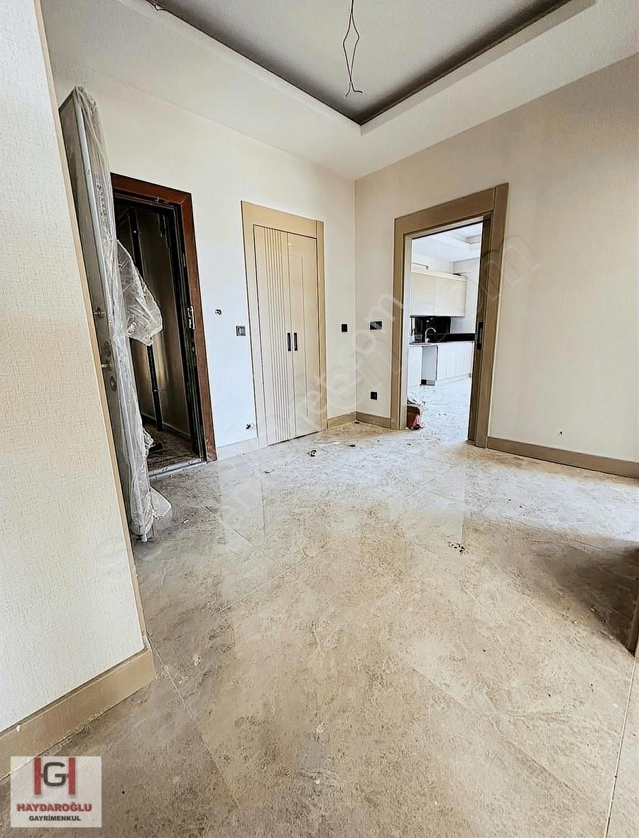 Osmangazi'de Eşsiz Konumda Satılık 3,5+1 Sıfır Daire