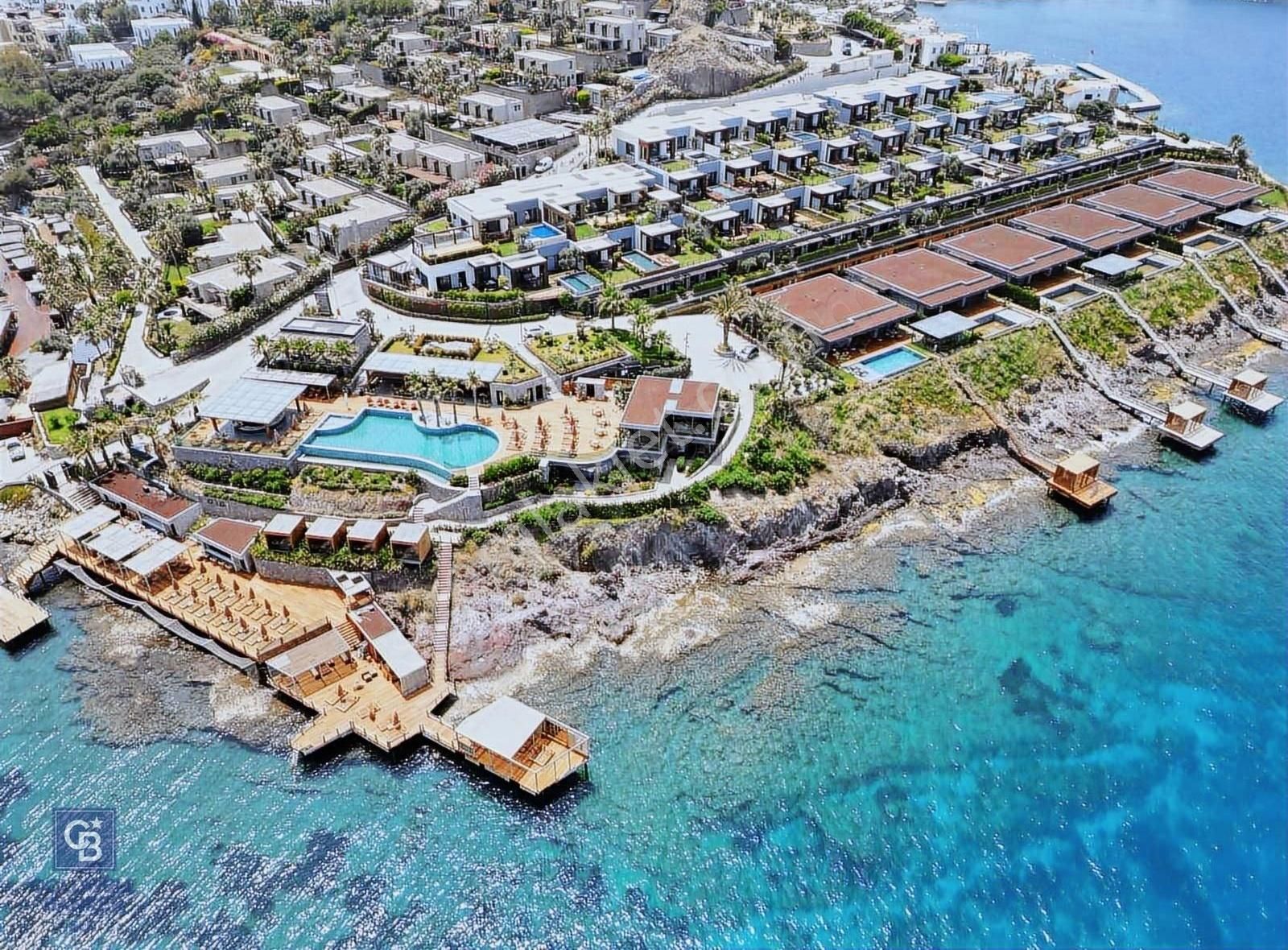 Bodrum Yalıkavak'ta Satılık Denize Sıfır Plajlı Villalar - Görsel 15