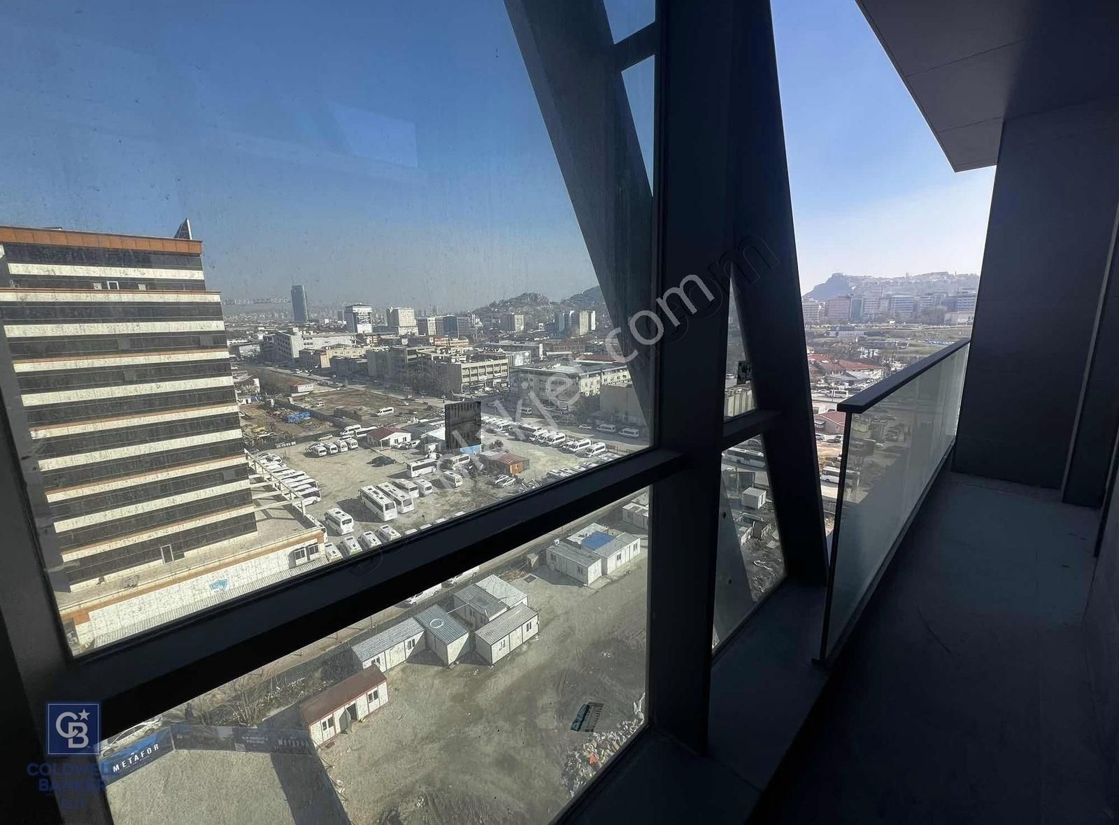 Metafor Avmde Balkonlu Köşe 64 M² 2+1 Satılık Ofis