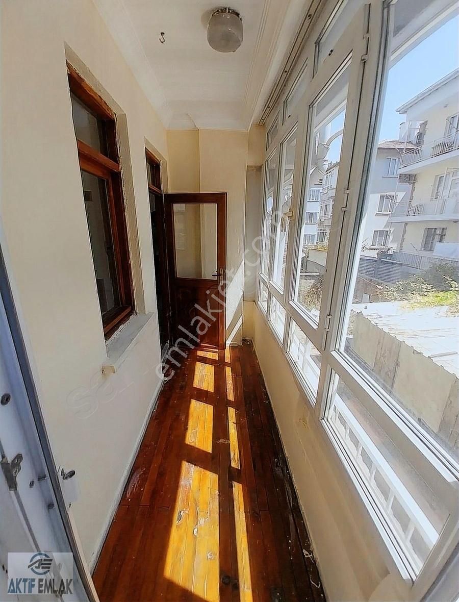 Aktif Emlak'tan Eşrefpaşada Kiralık 2+1 Daire