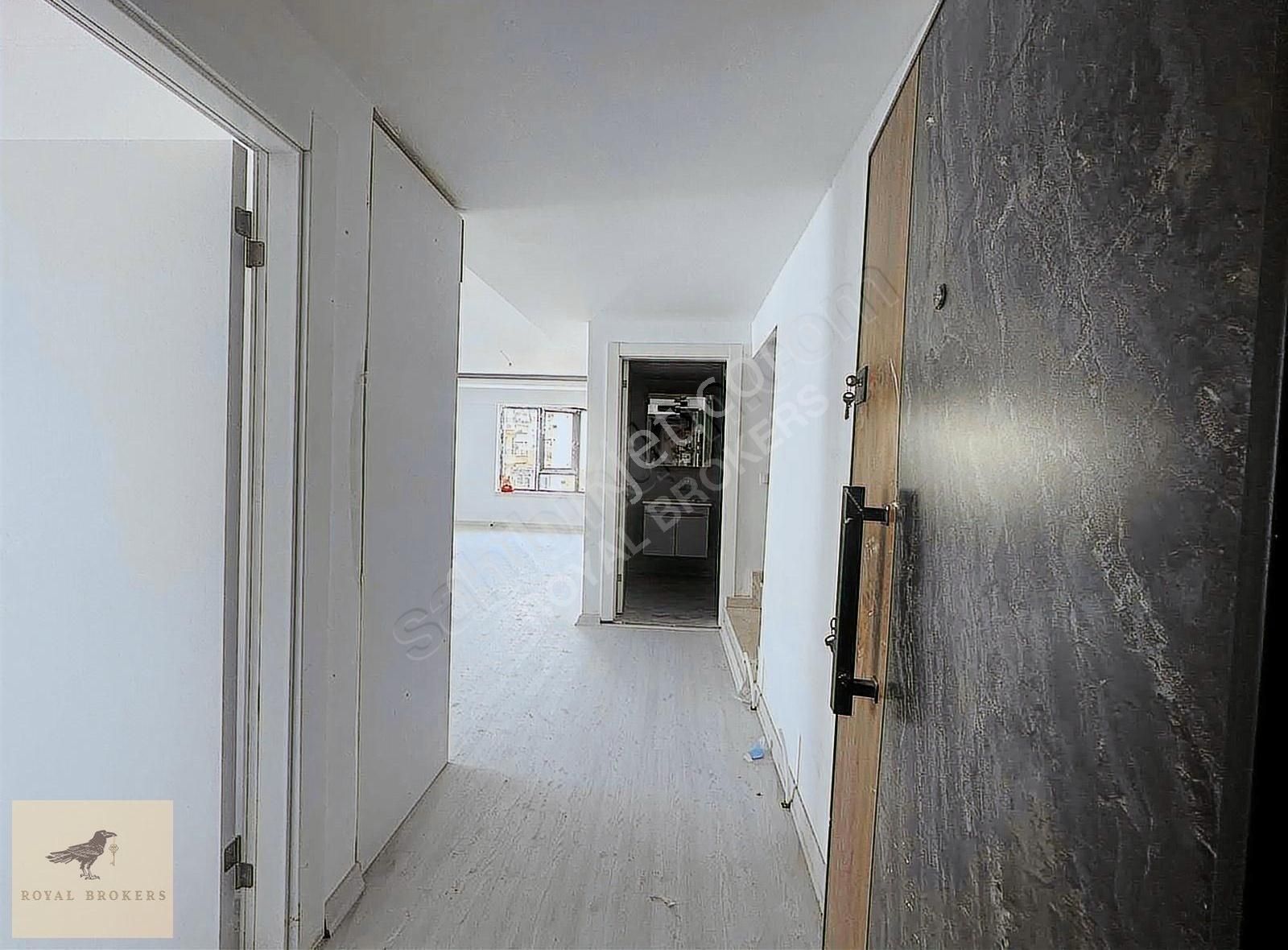 Satılık, Kolej Metroya Yürüme Mesafesinde, Sıfır 4+1 Dubleks
