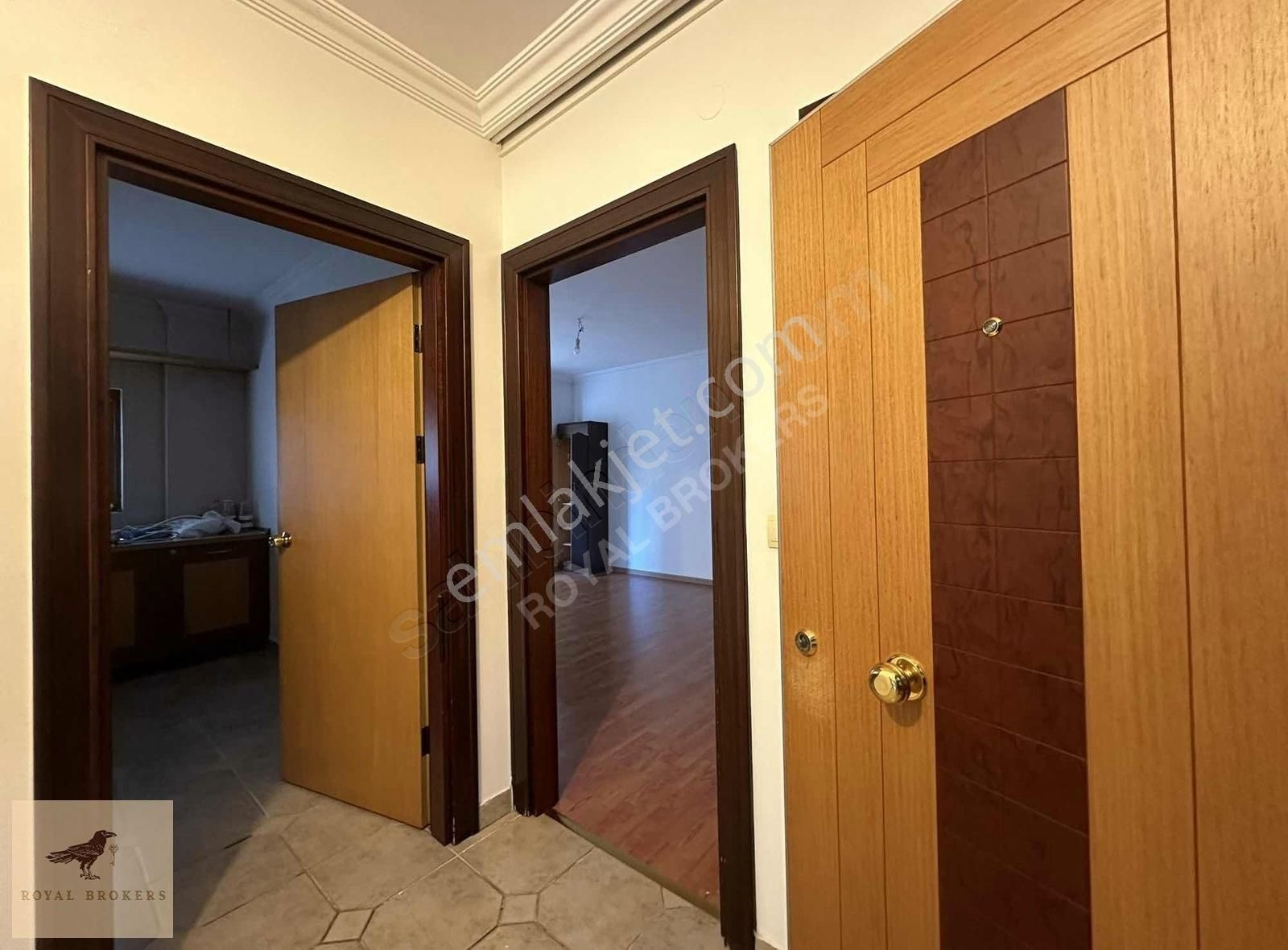 Kiralık,divan Otel Arkası,ebeveyn Banyolu 4+1 Ara Kat