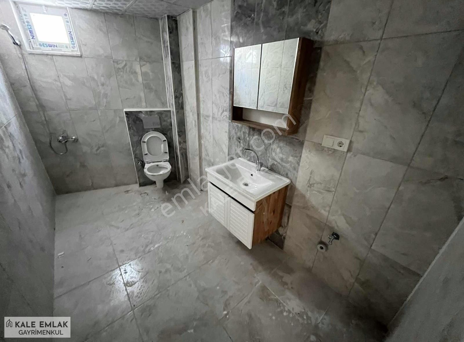 Kale Emlak'tan Sıfır 1+1 Kiralık Daire