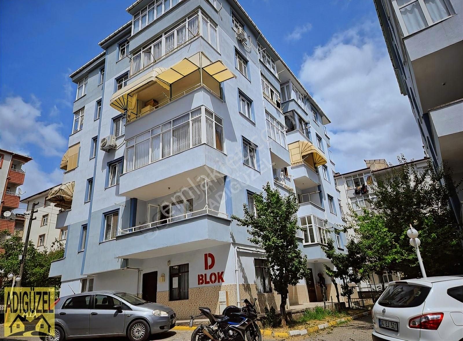 Derince Yenikentte 3+1 Arakat Daire (eşyalı)