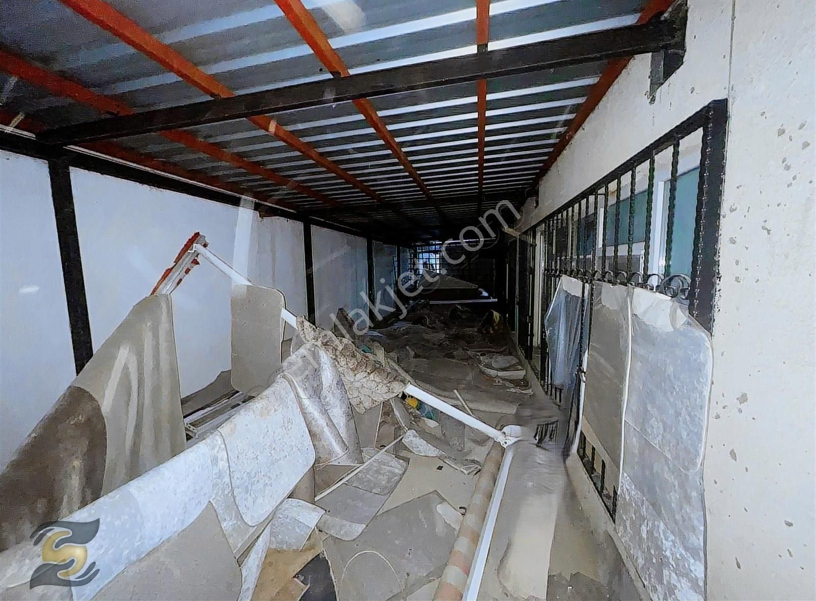 Metrobüse 10 Dk Kiralık Dükkan