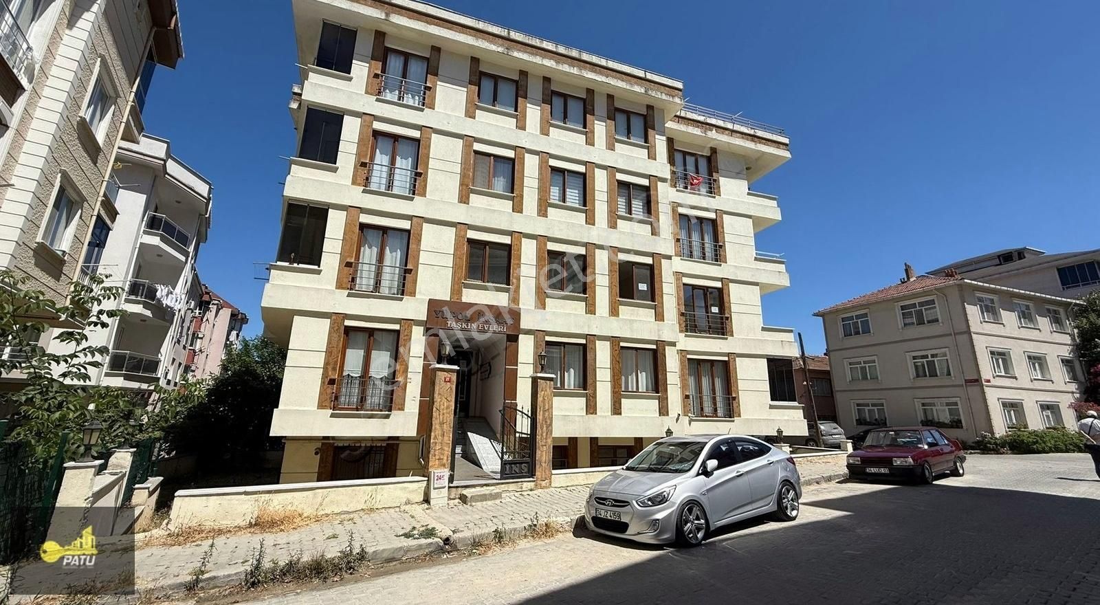 Patu Emlak'tan Hastane Yanında Kiralık 1+1 Daire