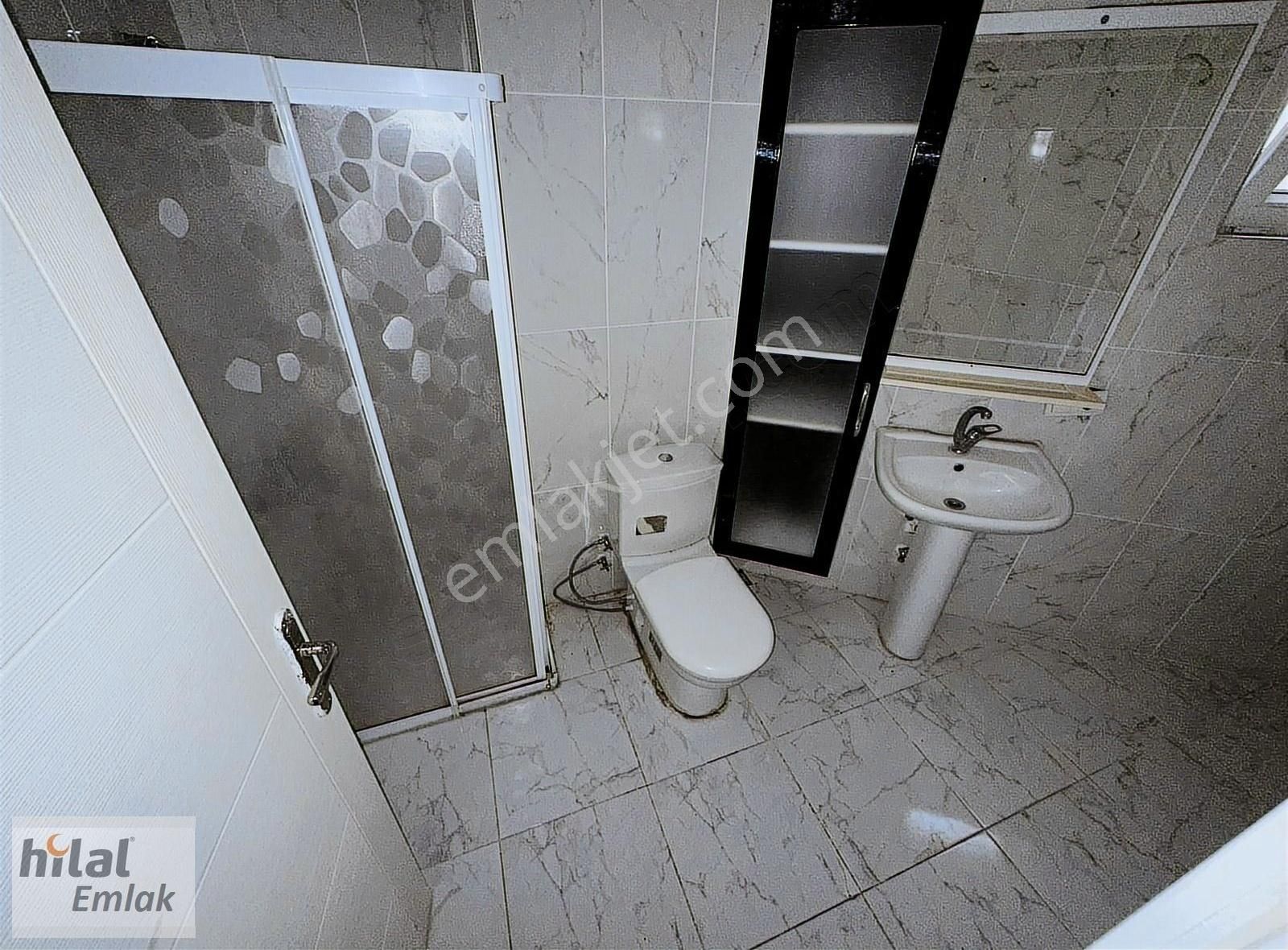 İstiklal Mah.kat Mülkiyetli 1+1 Açık Mutfaklı Daire 2.500.000 Tl