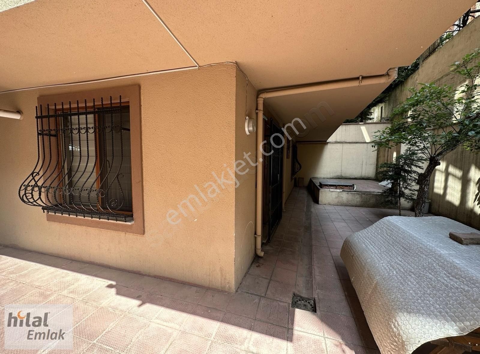 İstiklal Mahallesi Eşyalı 1+1 Düz Giriş Daire