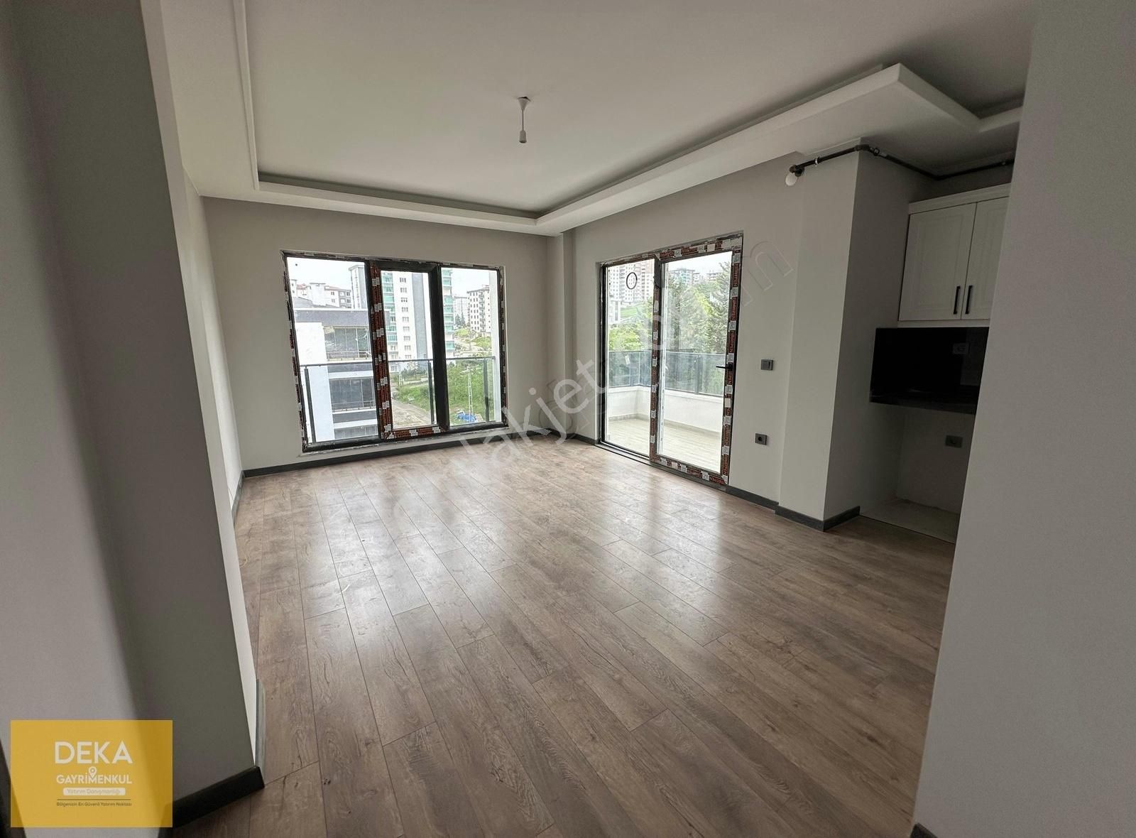 Deka Gayrimenkul'den Lüks Doğa Manzaralı 1+1 Daire