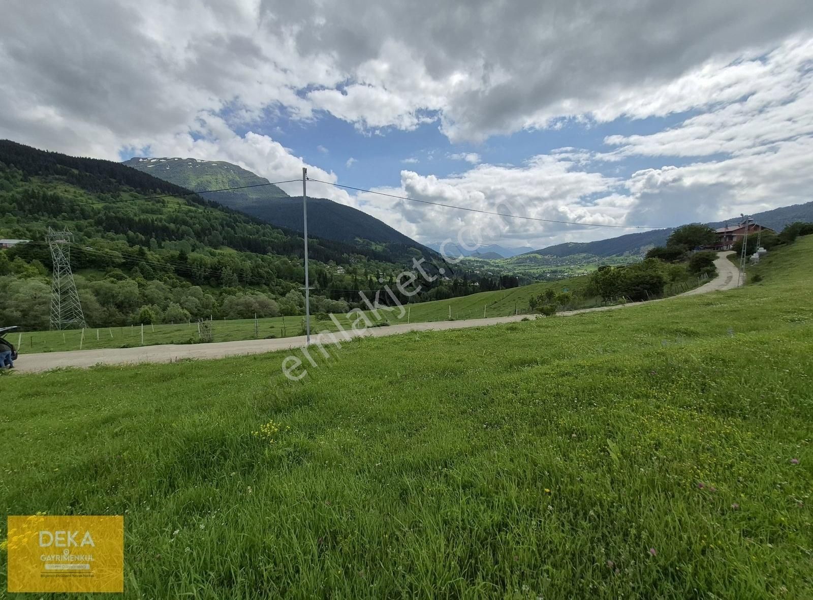 Deka Gayrimenkul'den Sakin Şehir Ünvanlı Şavşat Yavuzköyde Tarla - Görsel 3