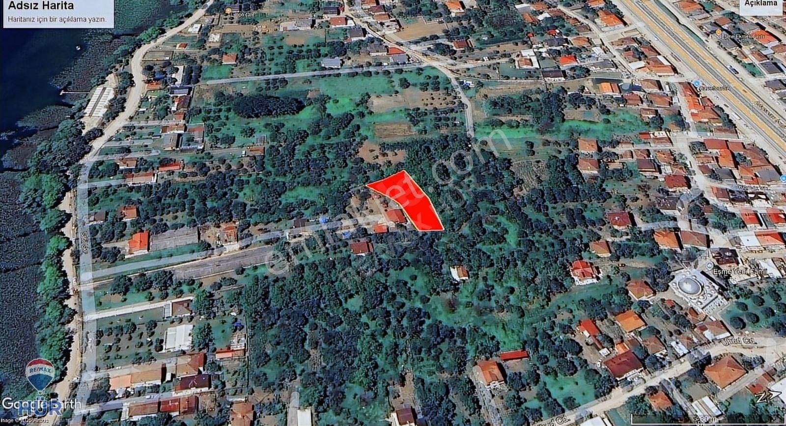 Remax Hür Özlem Şimşek'ten Eşme'de Göle 200m %5 İmarlı Bahçe