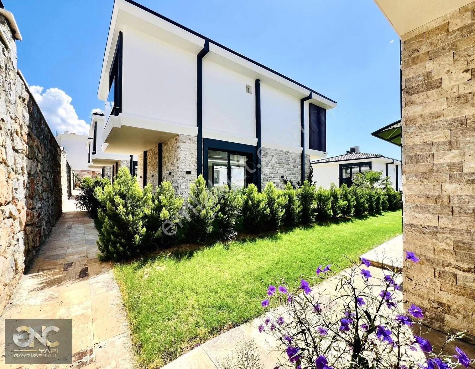 Köşebaşı Müstakil Deniz Manzaralı Sıfır Yapı Villa - Görsel 2