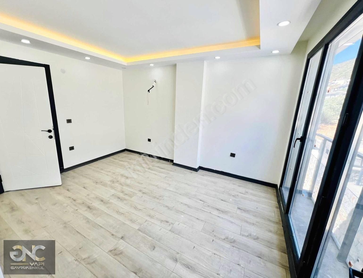 Köşebaşı Müstakil Deniz Manzaralı Sıfır Yapı Villa - Görsel 9