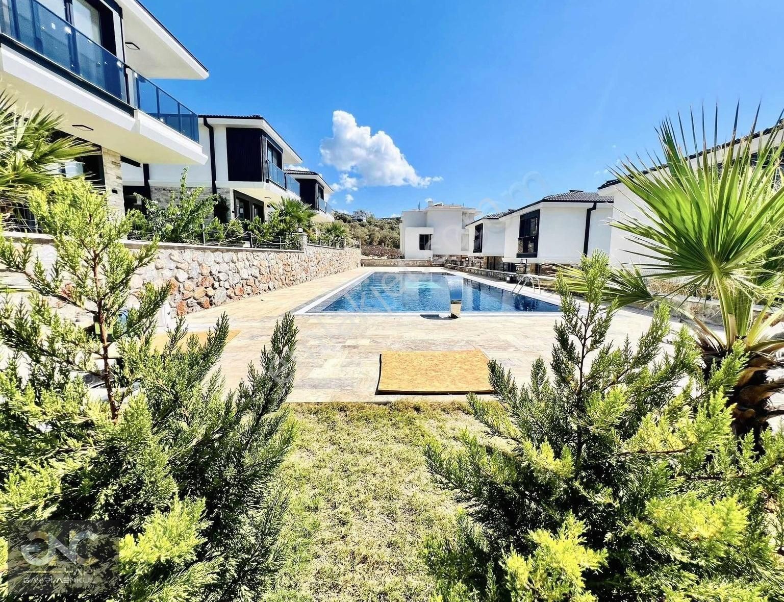Köşebaşı Müstakil Deniz Manzaralı Sıfır Yapı Villa - Görsel 15