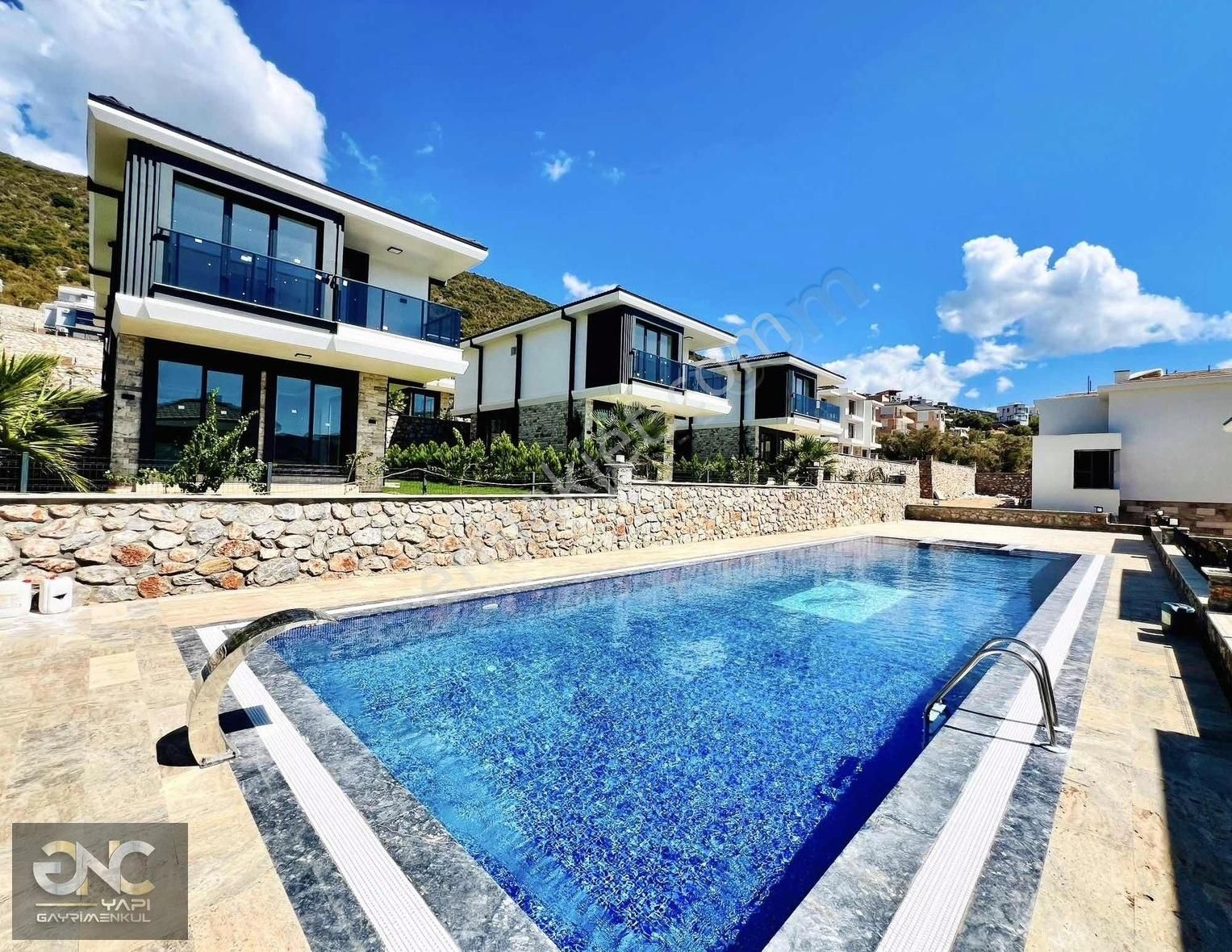 Köşebaşı Müstakil Deniz Manzaralı Sıfır Yapı Villa - Görsel 3