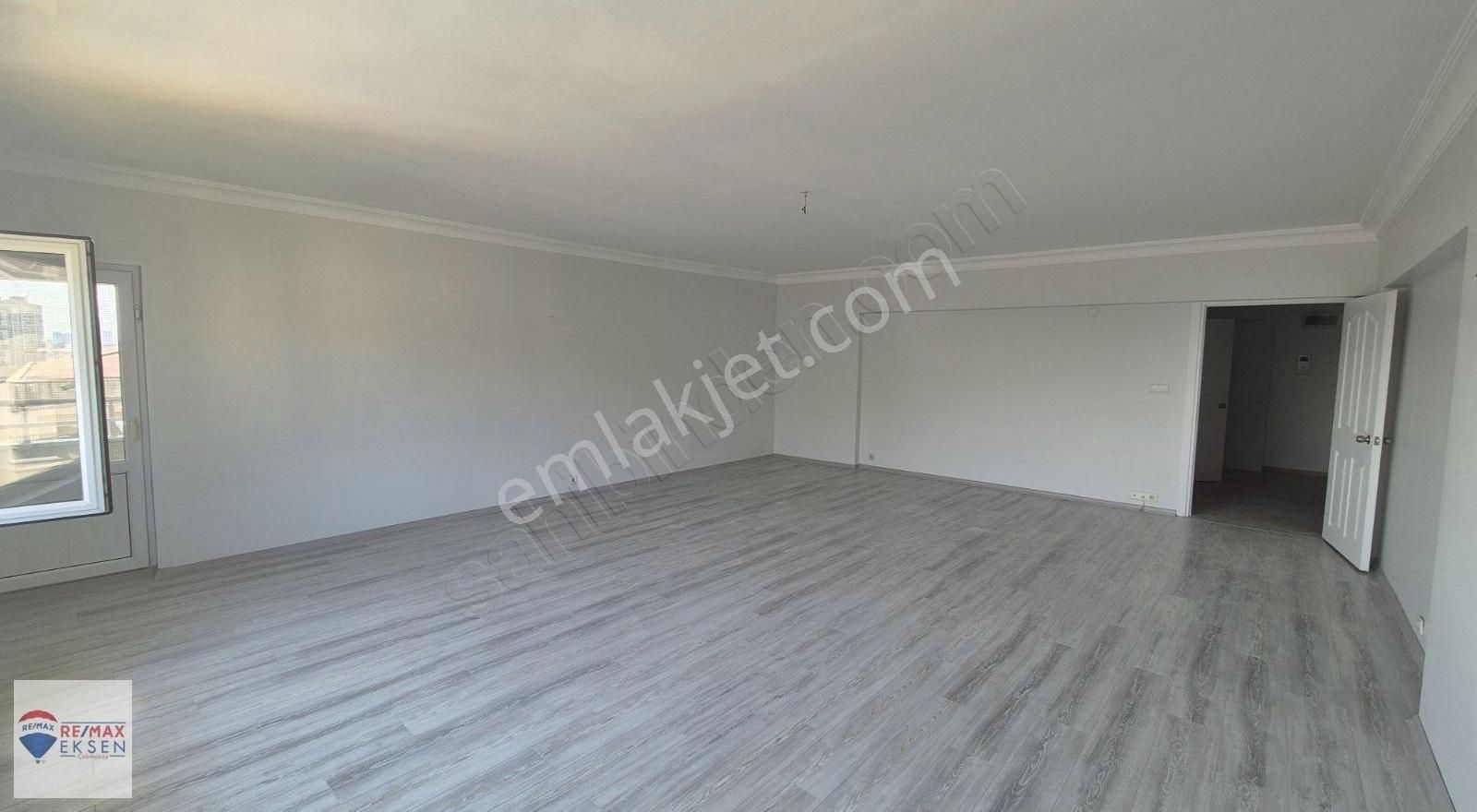 Çekmeköy Altınkoza Evleri Satılık 6+2 300 M2 Dubleks Daire