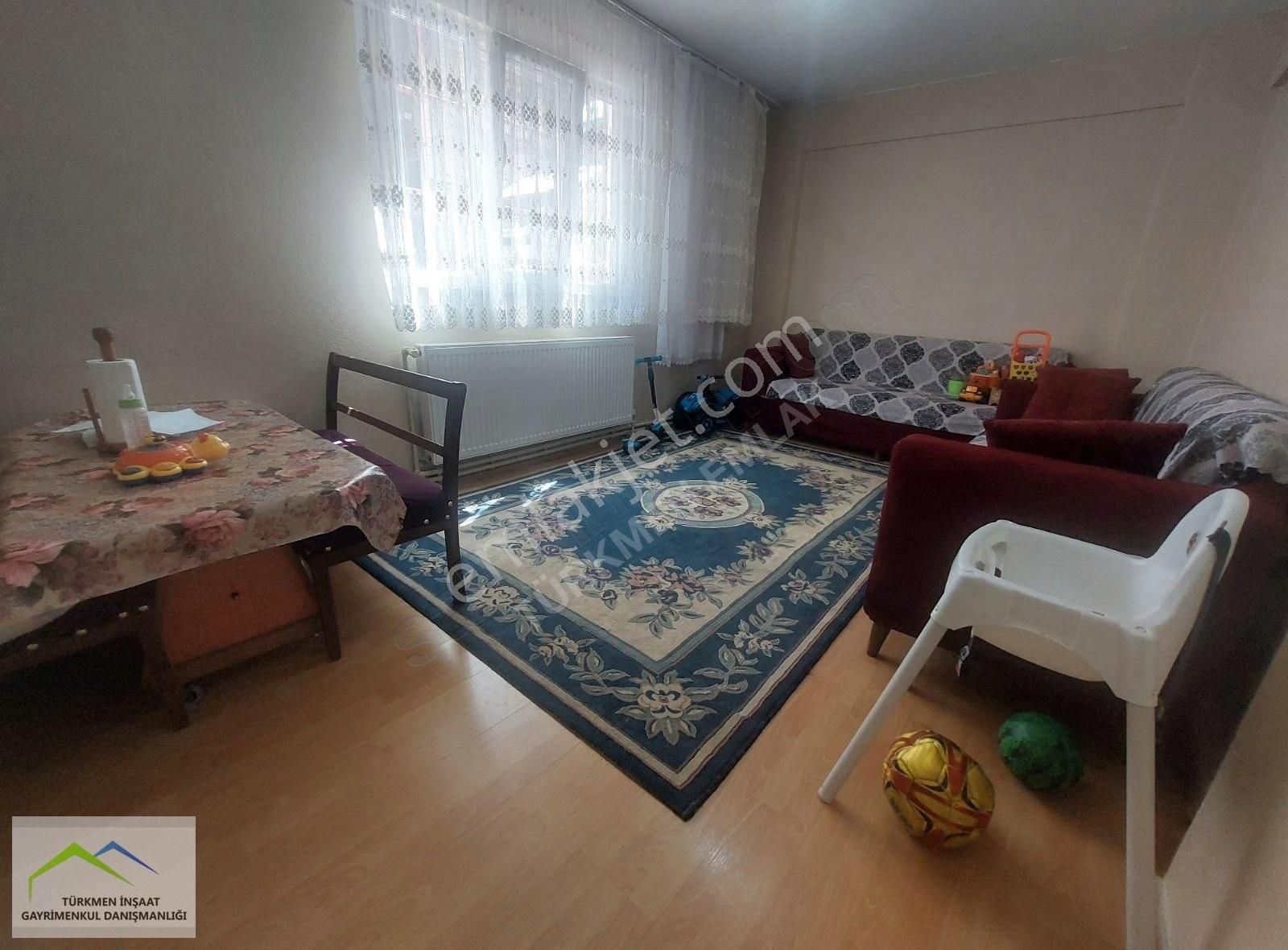 Türkmen Emlaktan Satılık 2+1 Toprak Tapulu Düz Giriş