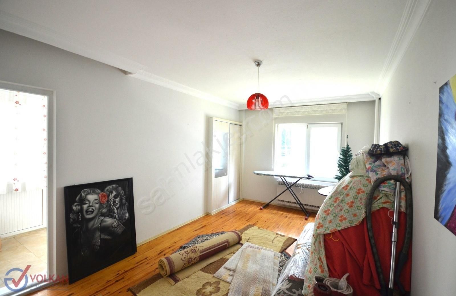 Çamlık Bölgesi Nurevler Sitesinde 3+1 Eşyalı Geniş Konut