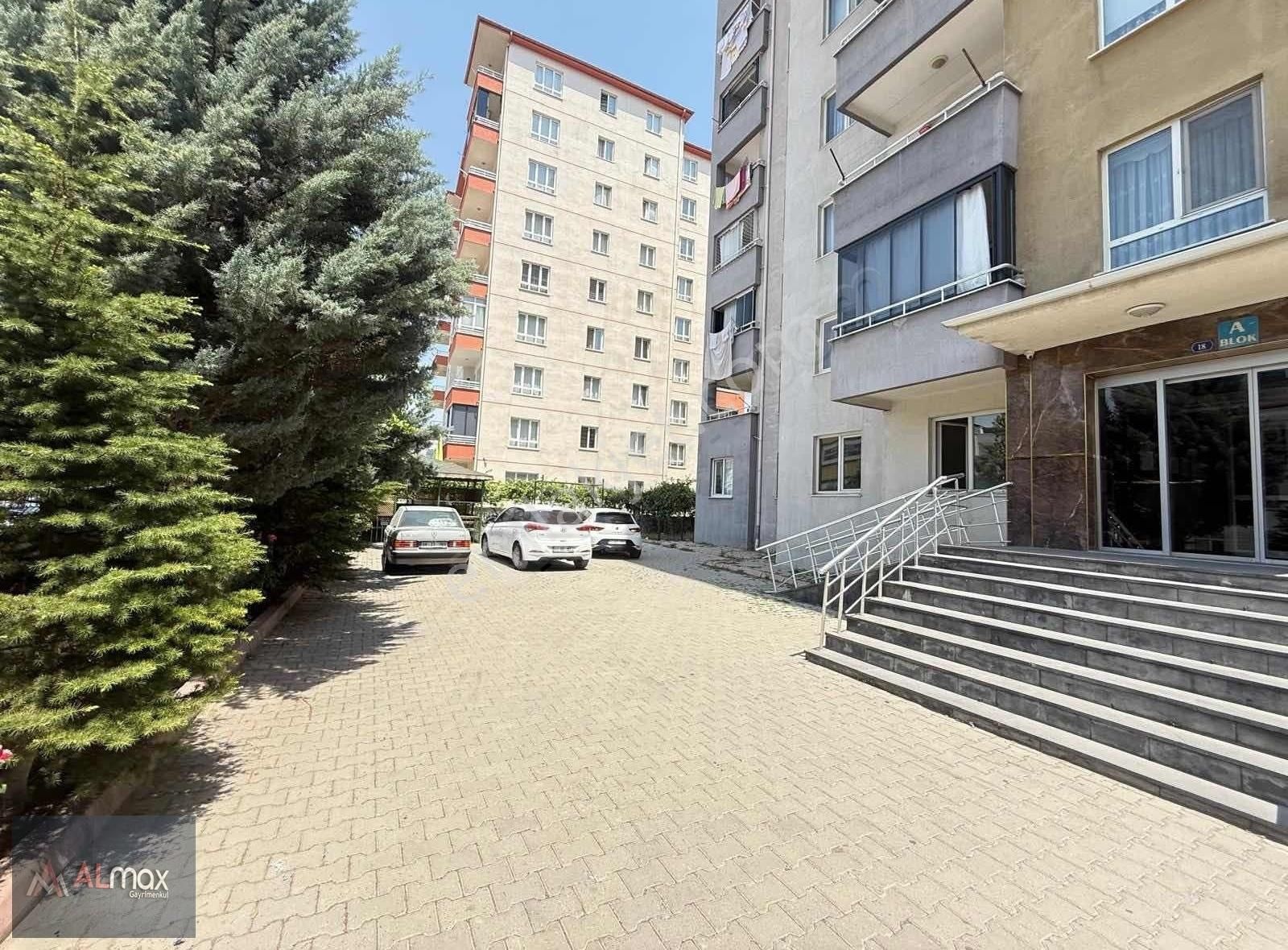 Ugurevlerde Çevre Yola Yakın Meskenli Daire 4 Kat Dir