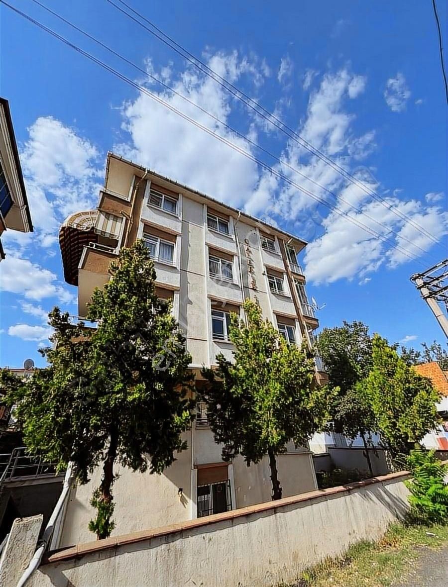 Edirne Uzunkaldırım İsmail Güner Okul Yanında Satılık 2+1