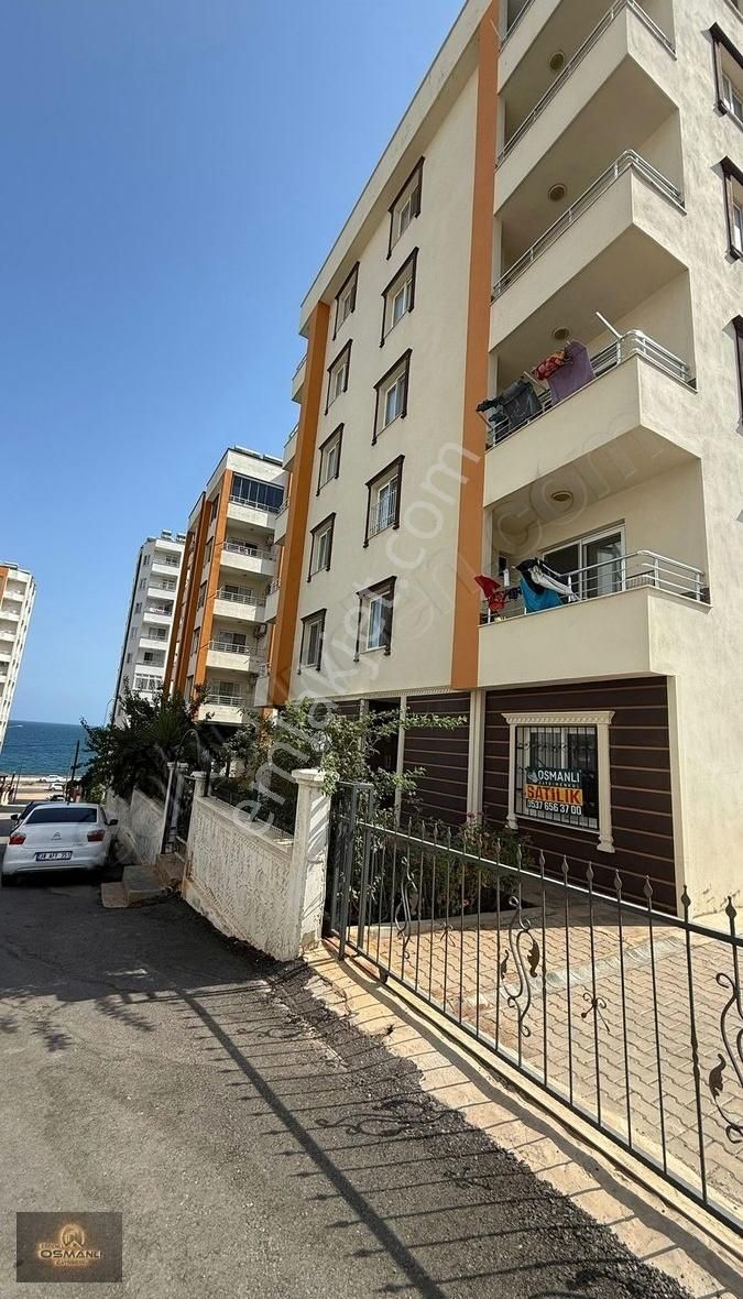 Erdemli Ayaş 1+1 Havuzlu Denize 100 Metre Satılık Yazlık