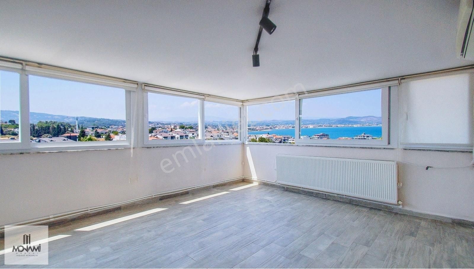 Sahile Yakın Deniz Manzaralı 4+1 238m2 Villa Cepheler Doğa Deniz - Görsel 5