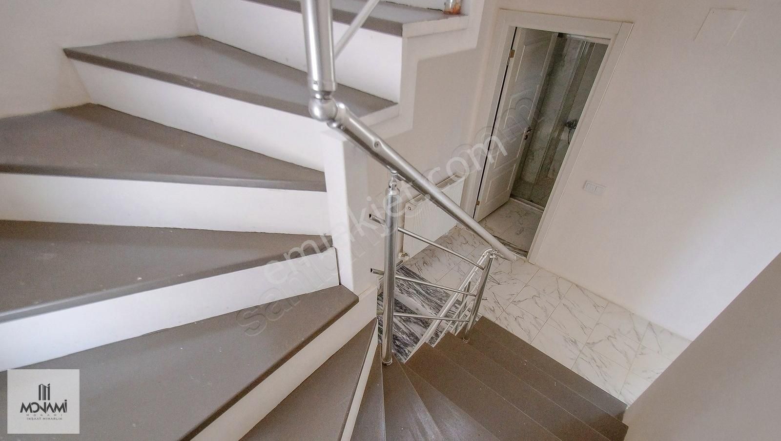 Sahile Yakın Deniz Manzaralı 4+1 238m2 Villa Cepheler Doğa Deniz - Görsel 14