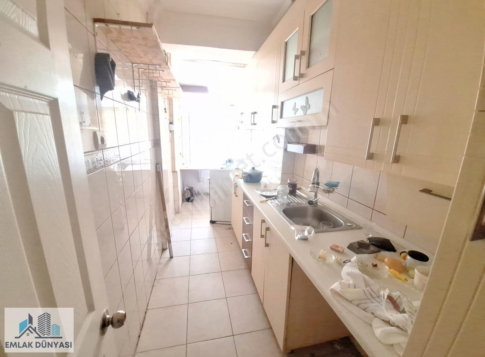 Emlak Dünyası Kiralık 2+1 Kullanışlı Daire