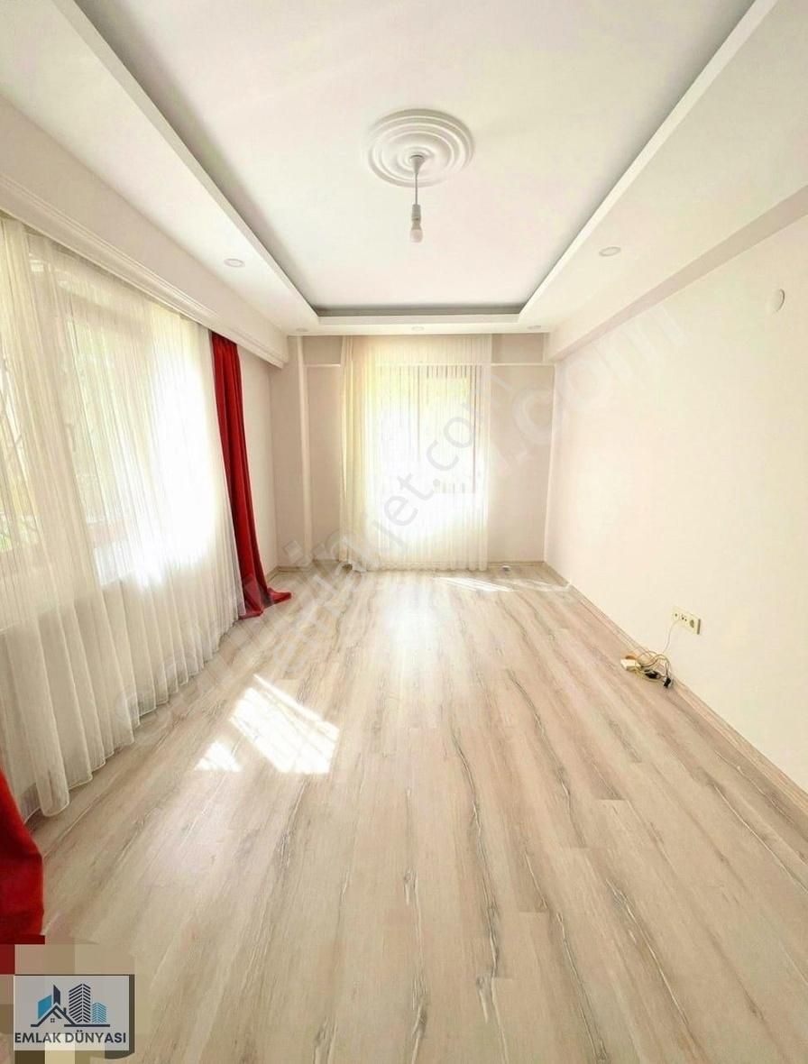 Emlak Dünyası Satılık 2+1 Bahçe Katı Lüks Daire - Görsel 3