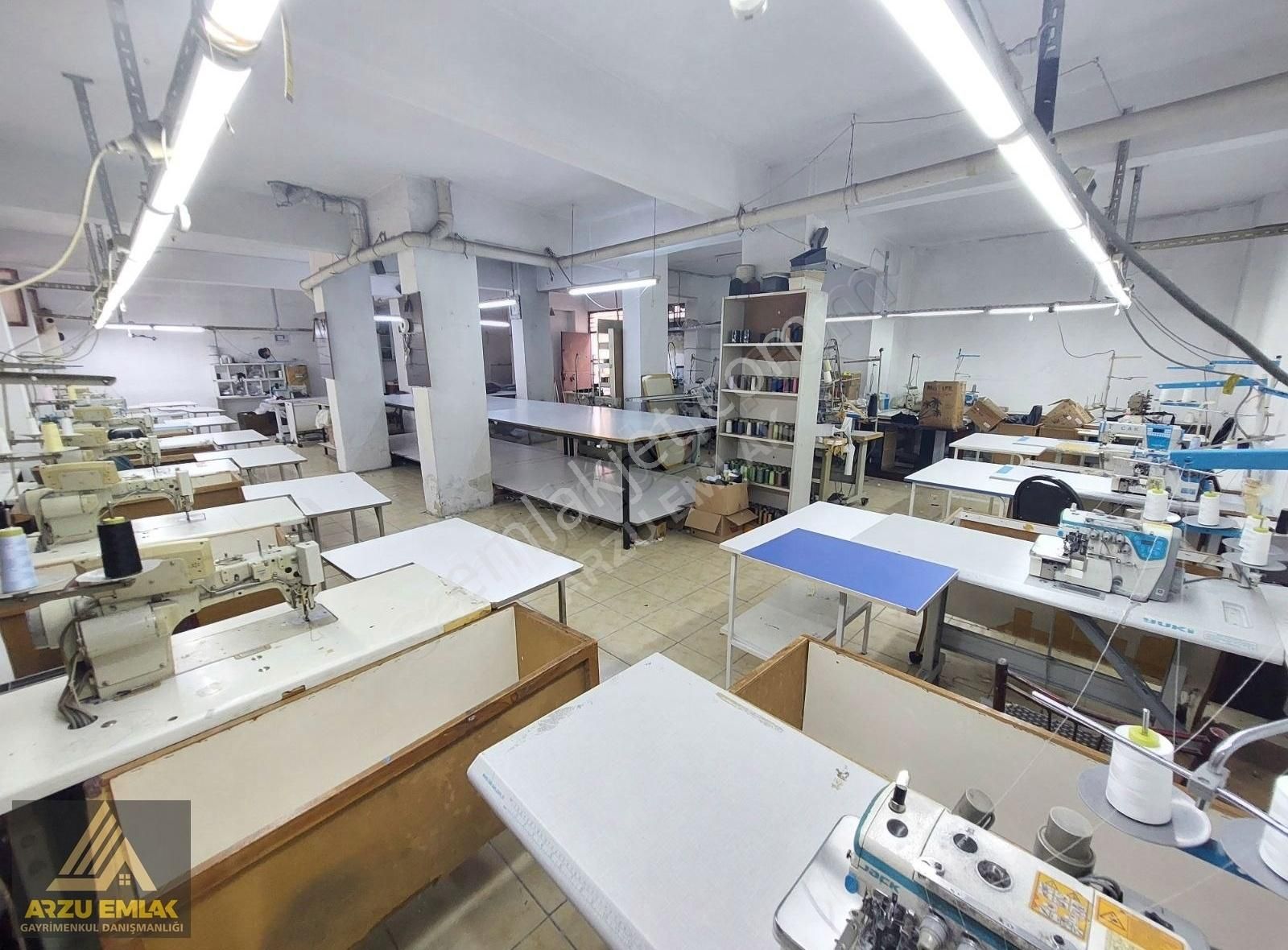 Arzu Emlaktan 75.yıl Mah. Satılık 170 M2 Dükkan