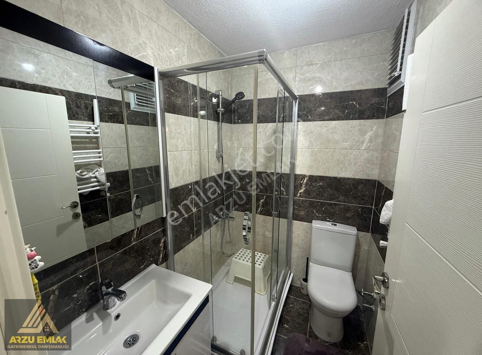 Arzu Emlaktan 75.yıl Mah Satılık Cadde Üzeri 8 Yaşında 2+1 Daire - Görsel 5