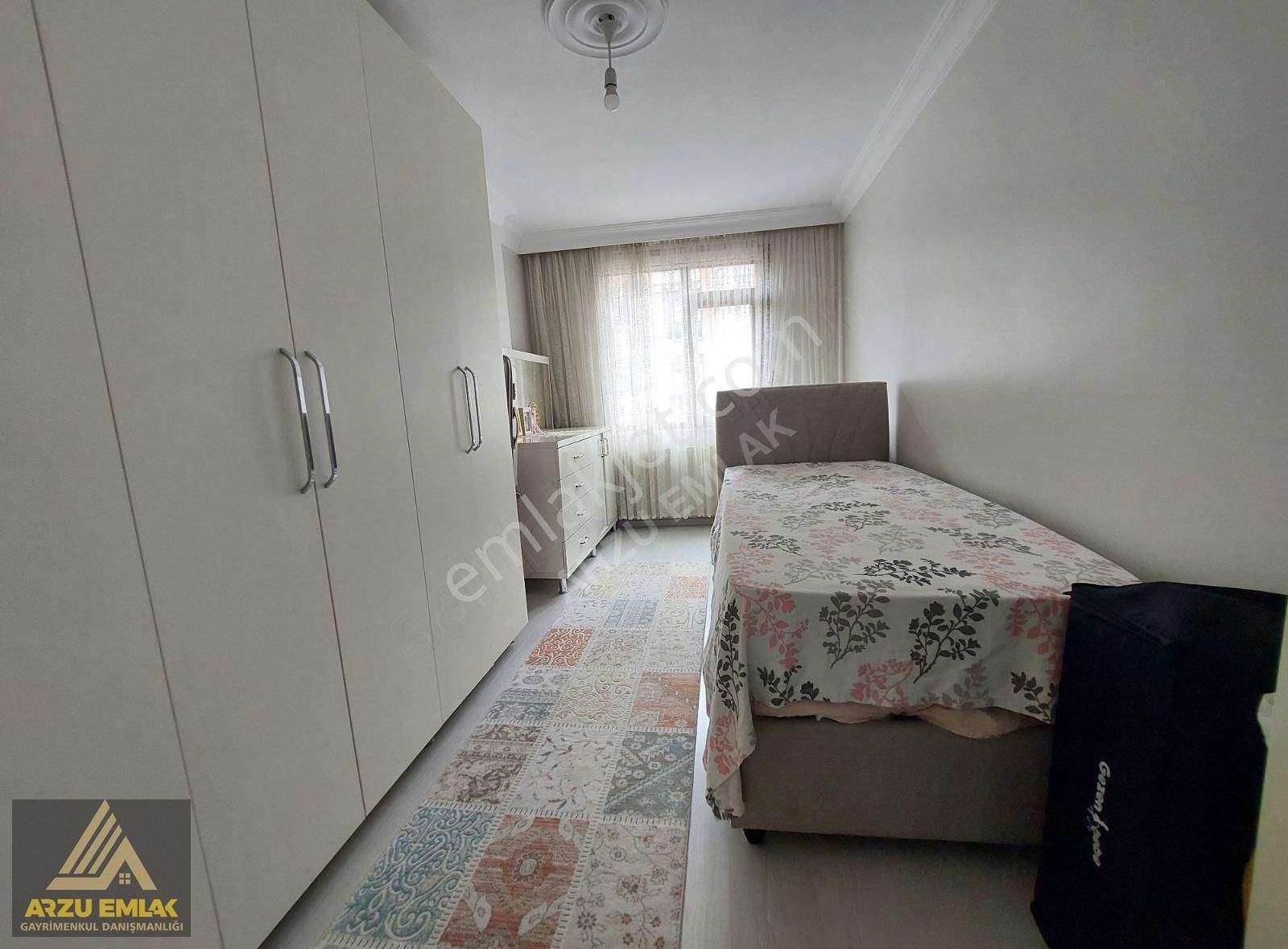 Arzu Emlaktan 75.yıl Mah Satılık Cadde Üzeri 8 Yaşında 2+1 Daire - Görsel 3