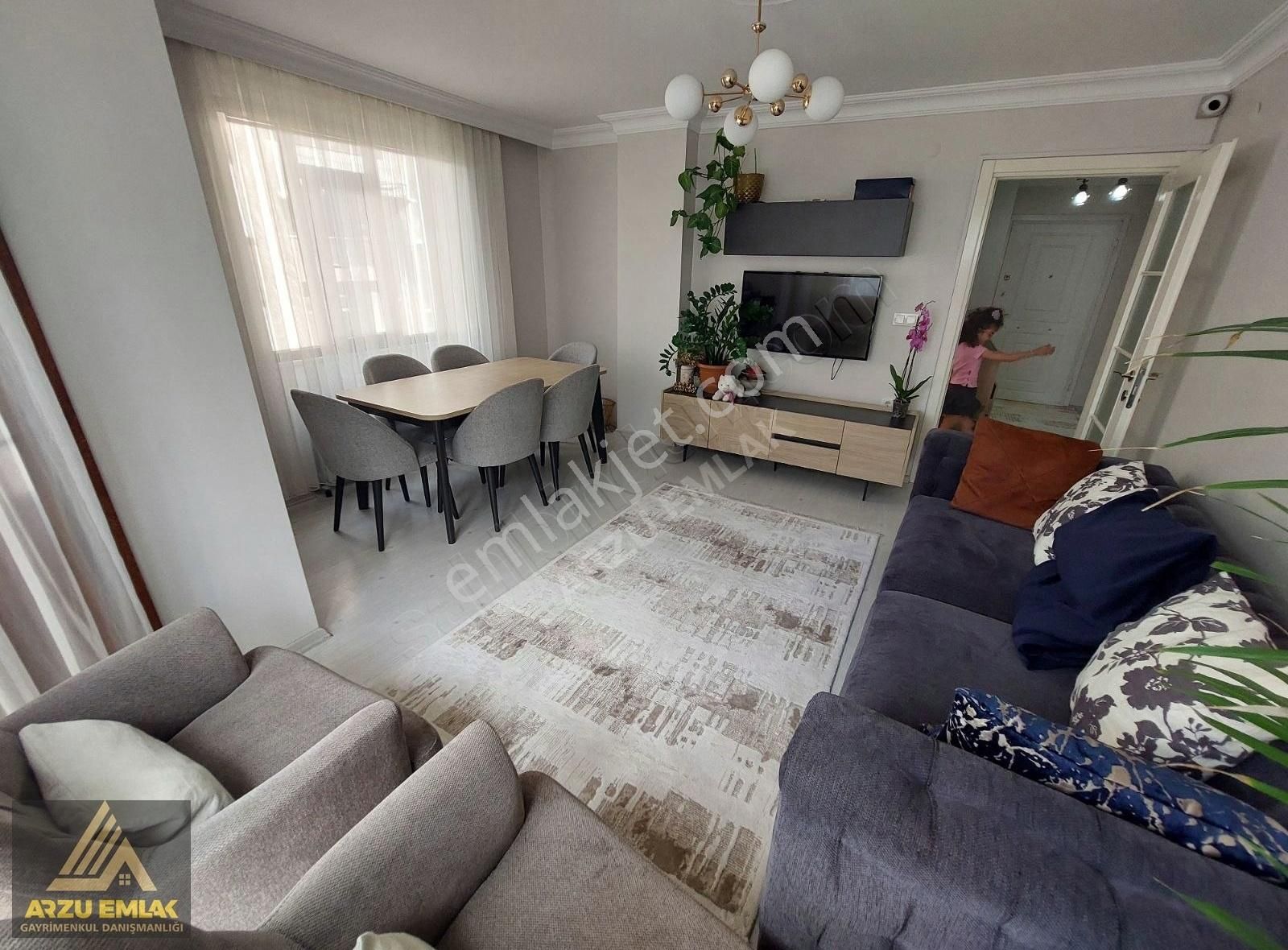Arzu Emlaktan 75.yıl Mah Satılık Cadde Üzeri 8 Yaşında 2+1 Daire - Görsel 6