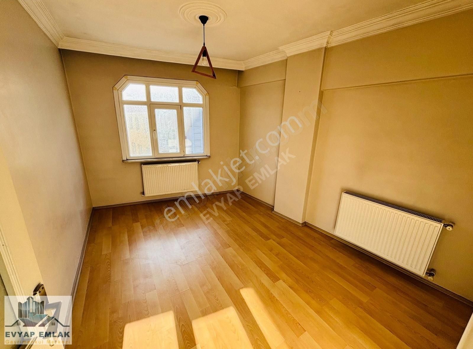 Bahçelievler Merkezi Konumda 2+1 Temiz Kiralık Memur Tercihen