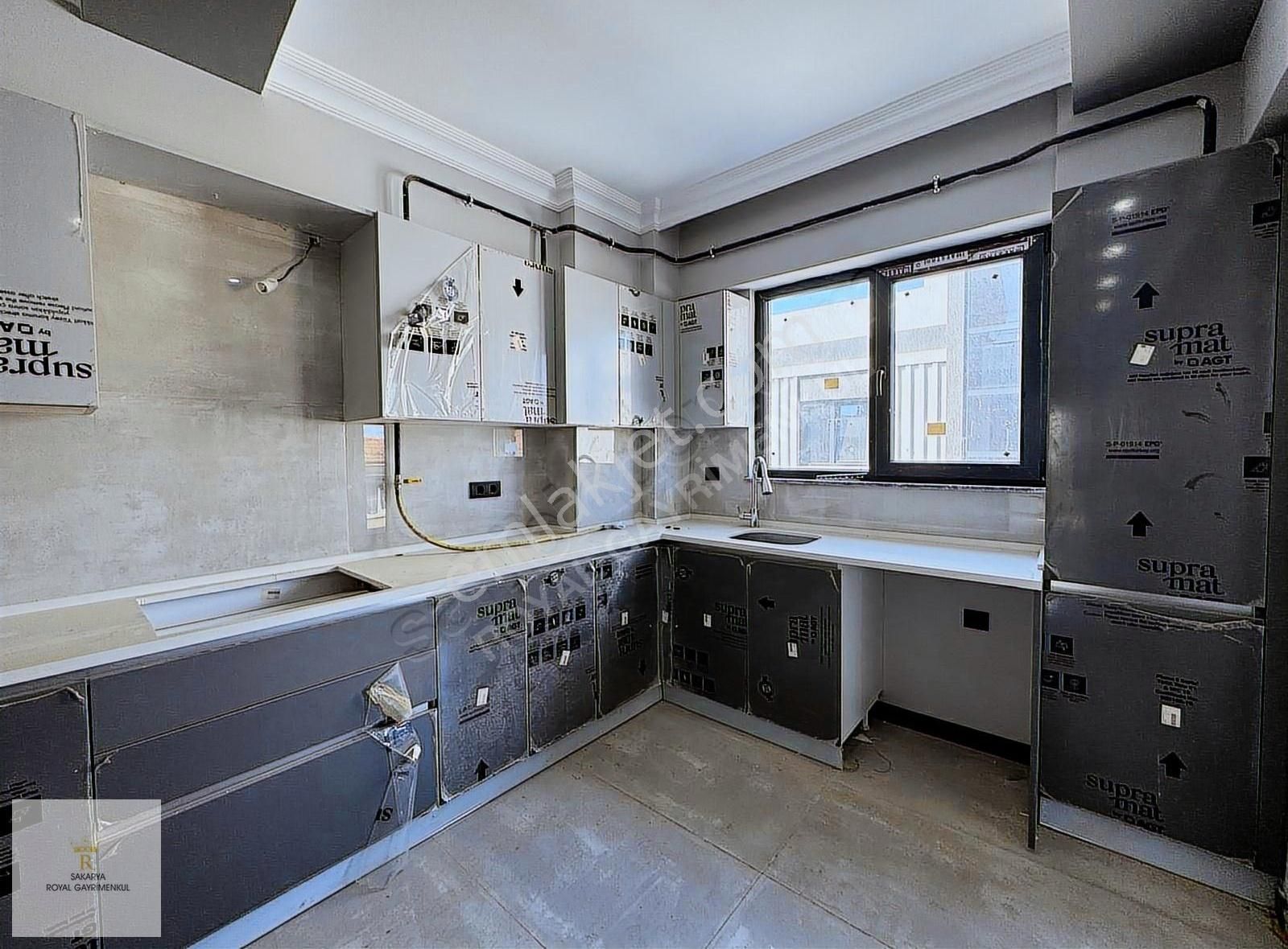 Erenler'de Asansörlü Özel Teraslı Ve Bahçeli Lüks 3+1 Daireler - Görsel 8