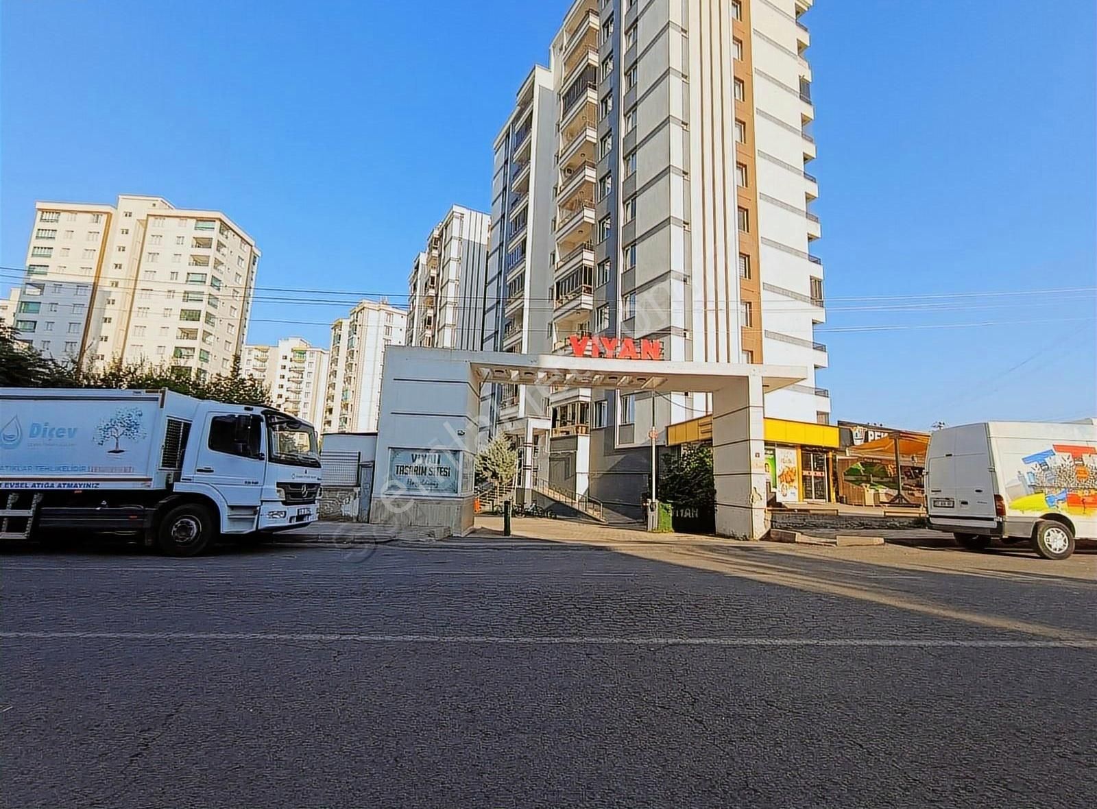 Yenişehir Fabrika Mahallesi Satılık 4+1 Fırsat Daire