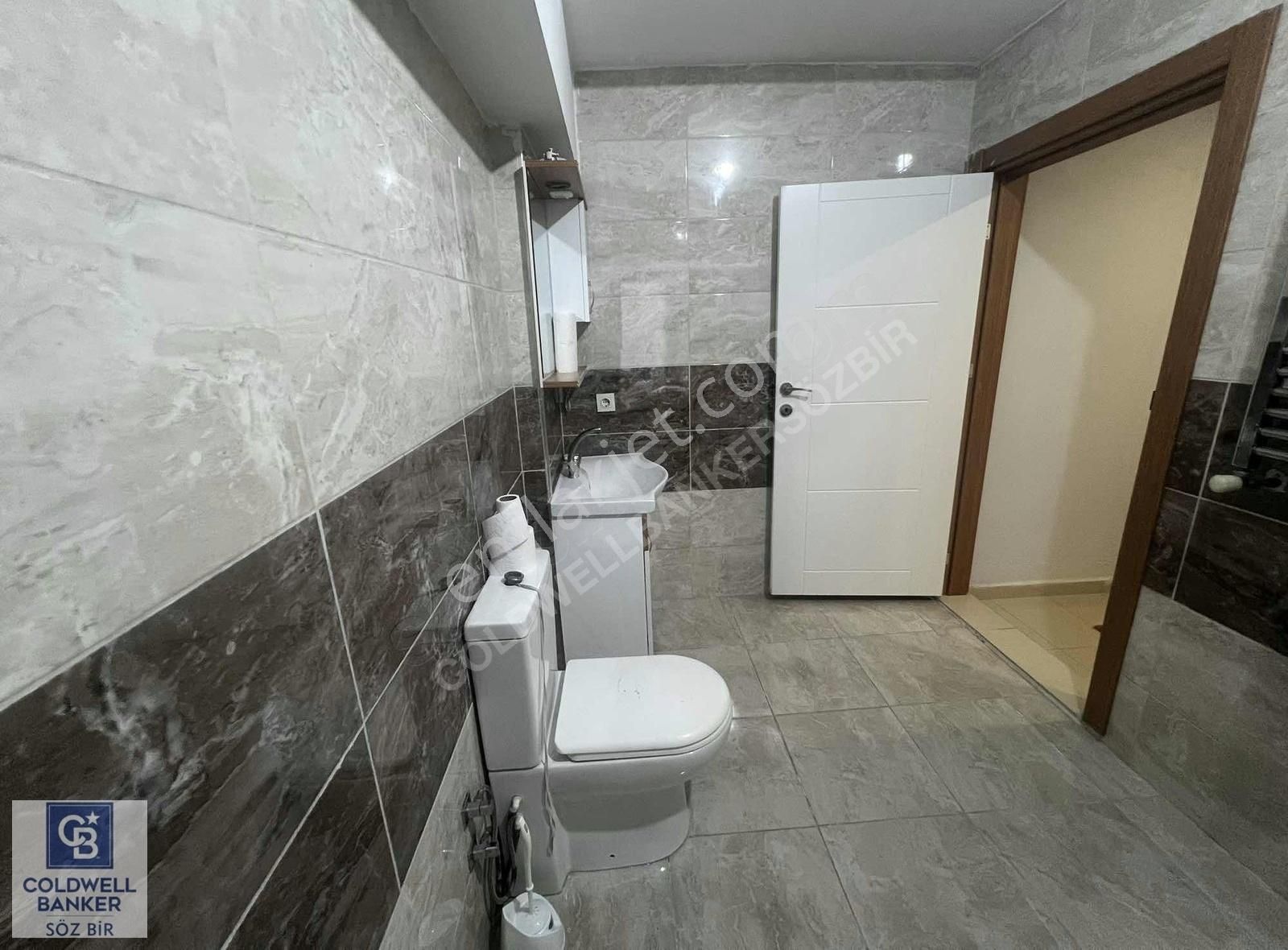 Esenyurt Battal Gazi Mahallesi Satılık 3+2 Ters Dubleks Daire
