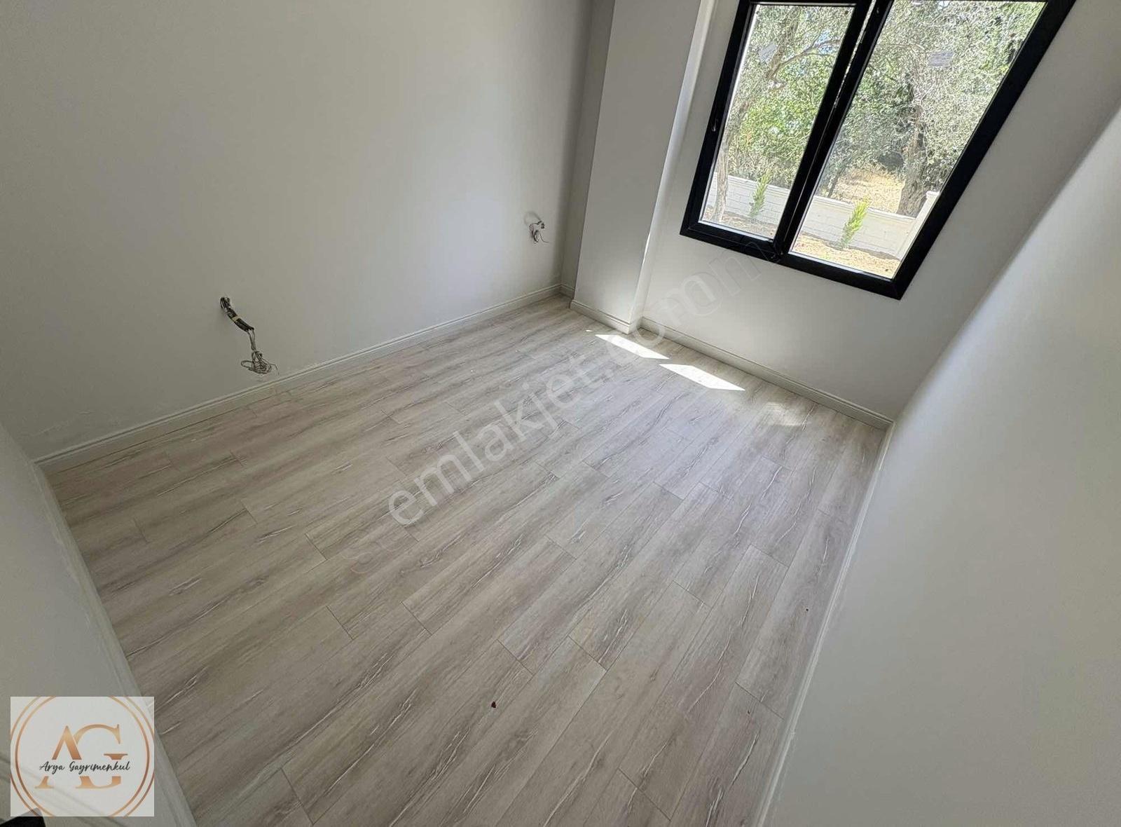 Arya'dan Güre'de Şık Tasarımlı Bahçe Kullanımlı 2+1 Lüks Daire - Görsel 25